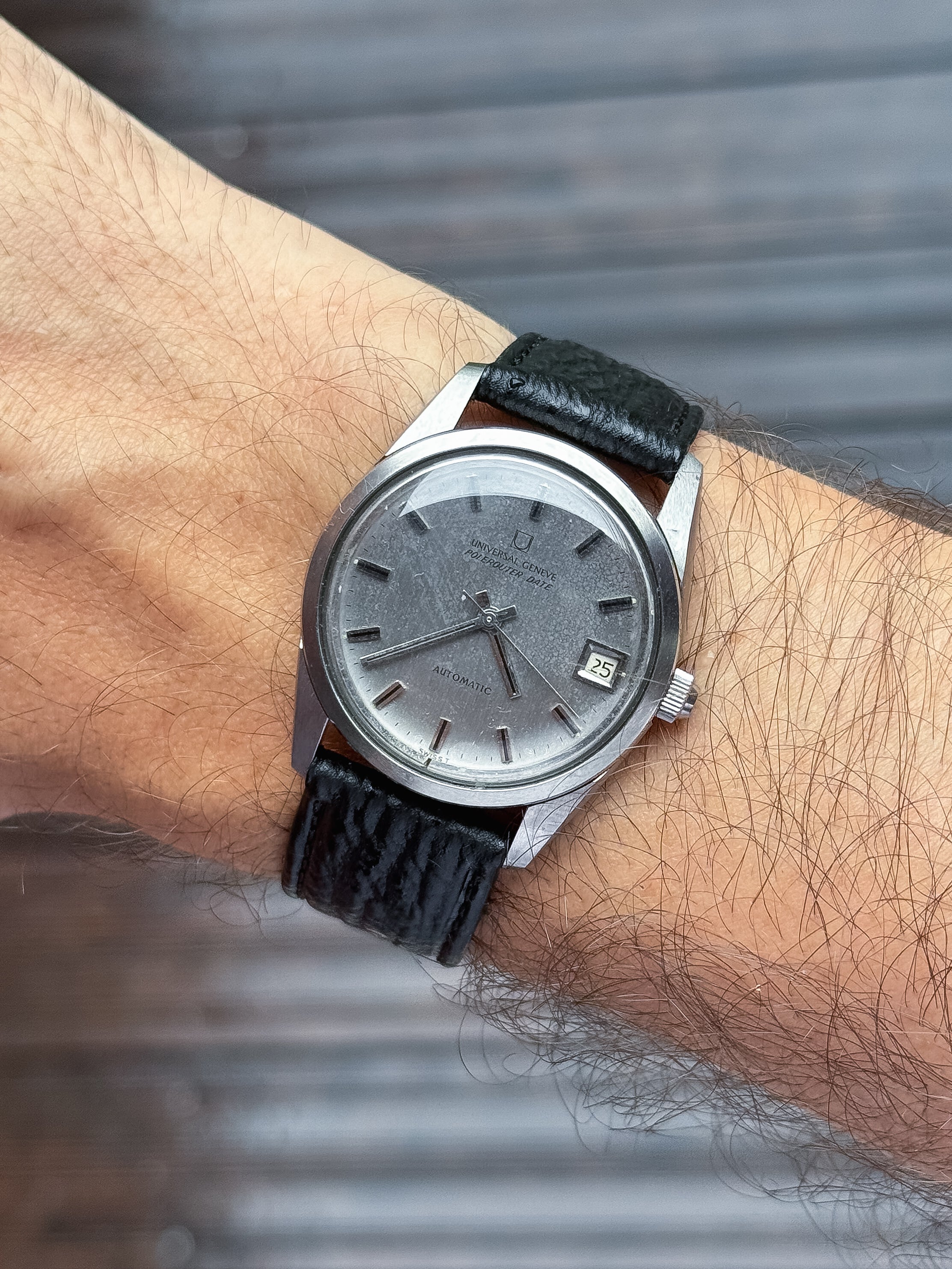 Universal Genève - Polerouter Date Big Crown Micro-rotor - 1960s - Atelier Victor - Vintage Shop