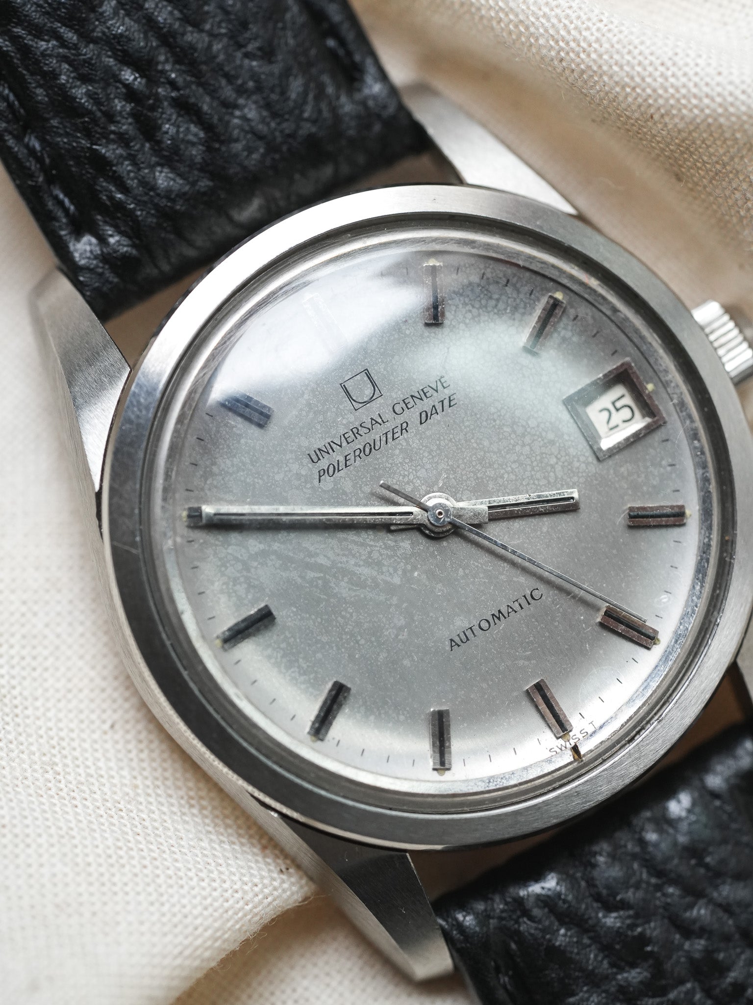 Universal Genève - Polerouter Date Big Crown Micro-rotor - 1960s - Atelier Victor - Vintage Shop