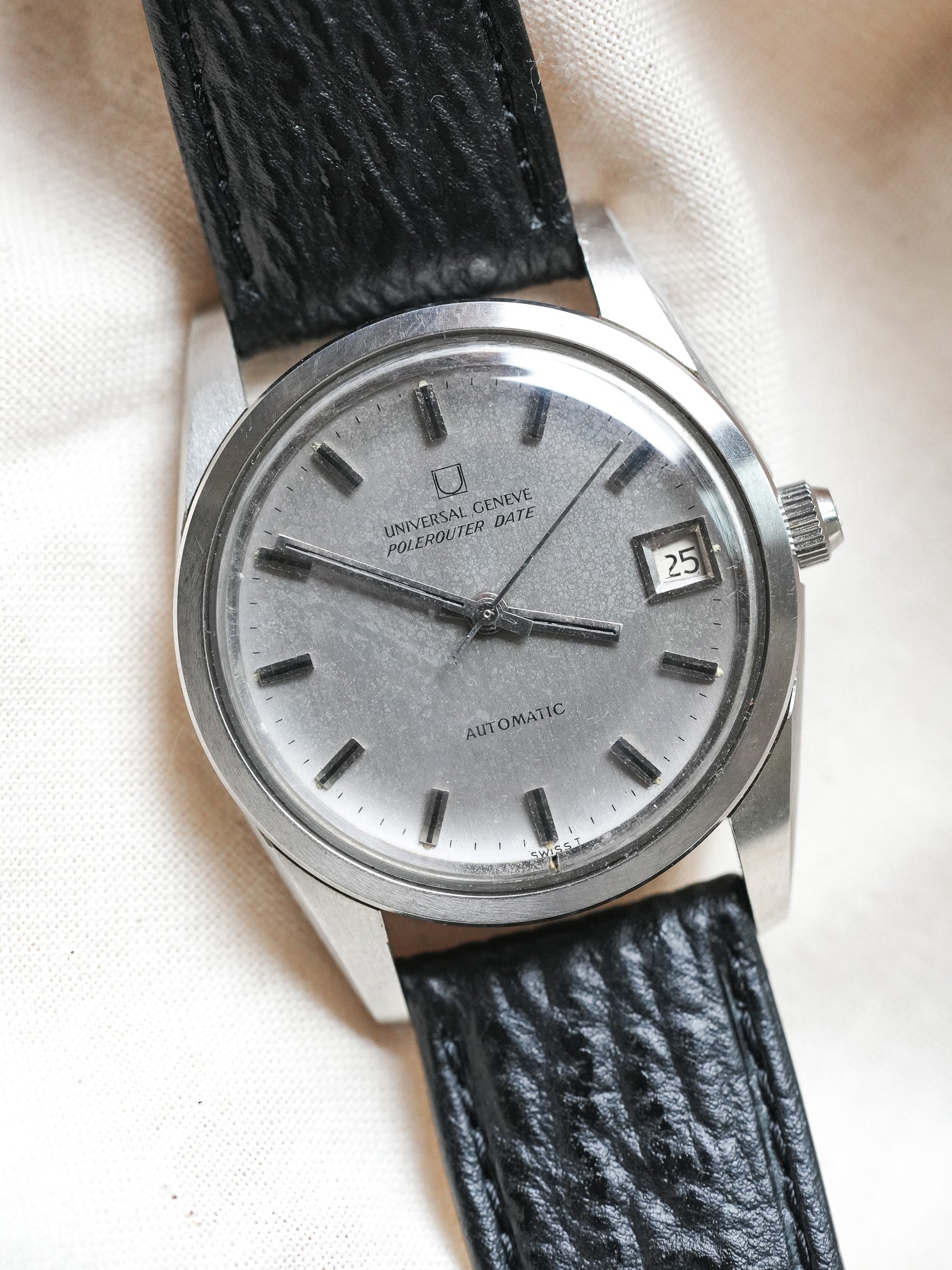 Universal Genève - Polerouter Date Big Crown Micro-rotor - 1960s - Atelier Victor - Vintage Shop
