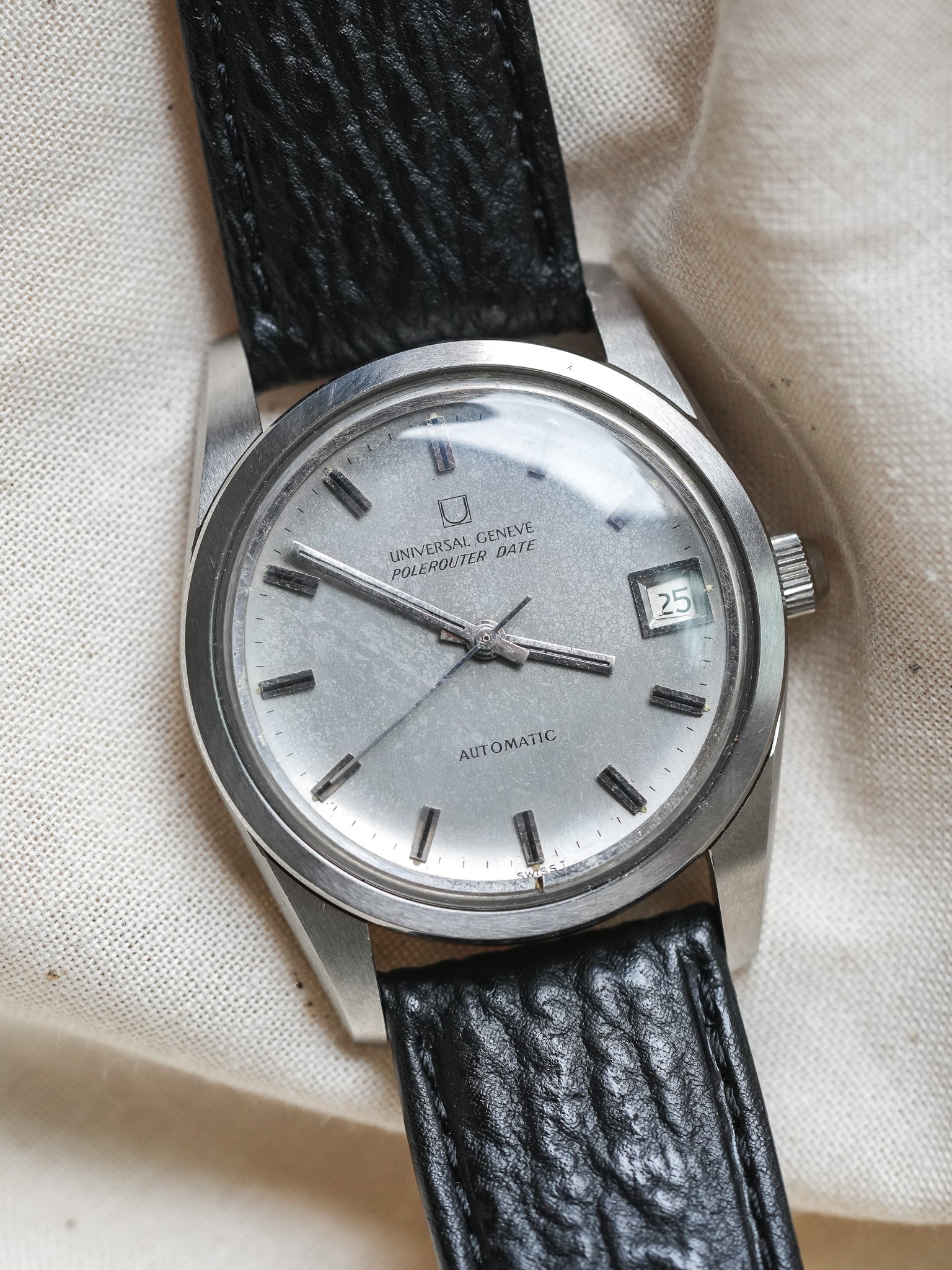 Universal Genève - Polerouter Date Big Crown Micro-rotor - 1960s - Atelier Victor - Vintage Shop