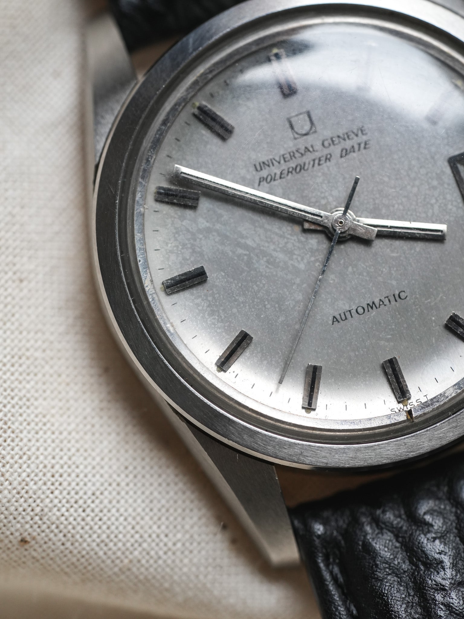 Universal Genève - Polerouter Date Big Crown Micro-rotor - 1960s - Atelier Victor - Vintage Shop