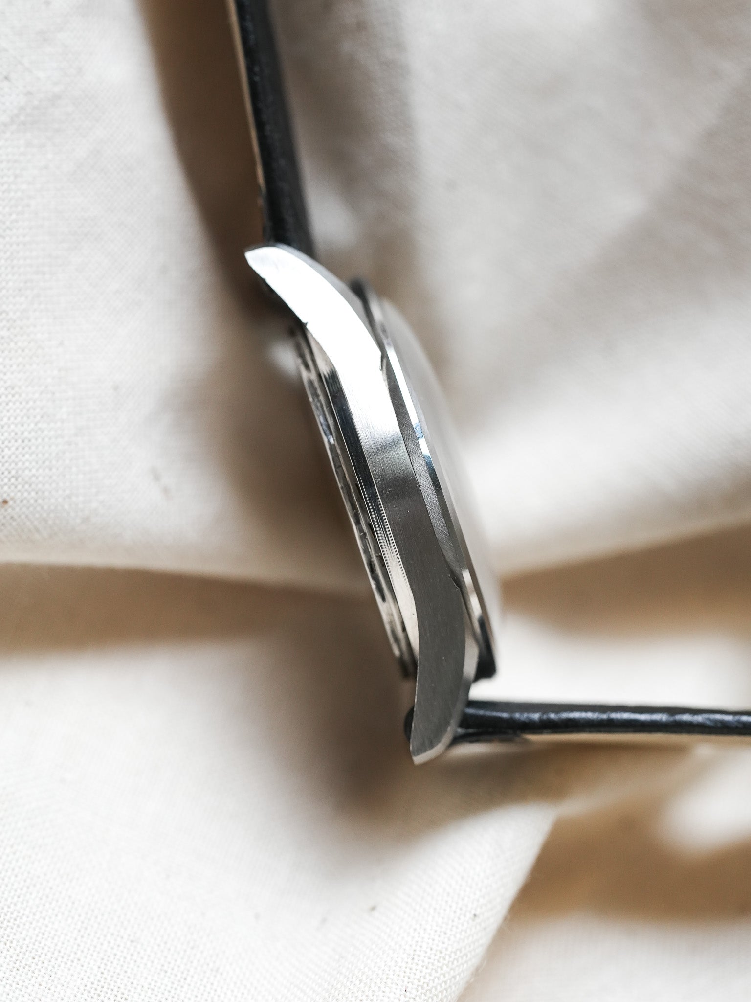Universal Genève - Polerouter Date Big Crown Micro-rotor - 1960s - Atelier Victor - Vintage Shop