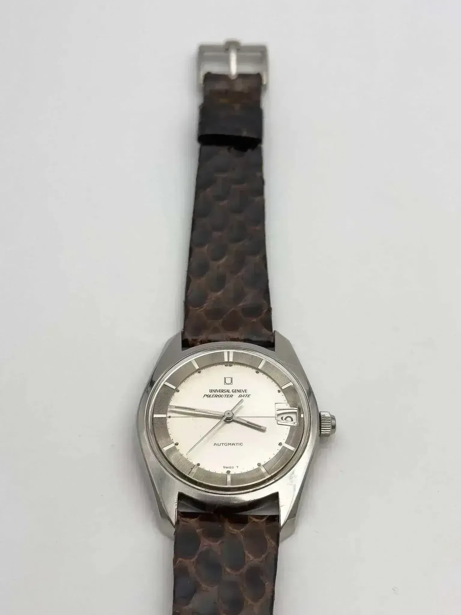 Universal Genève - Polerouter Date Micro-Rotor Big Crown - 1965 - Atelier Victor