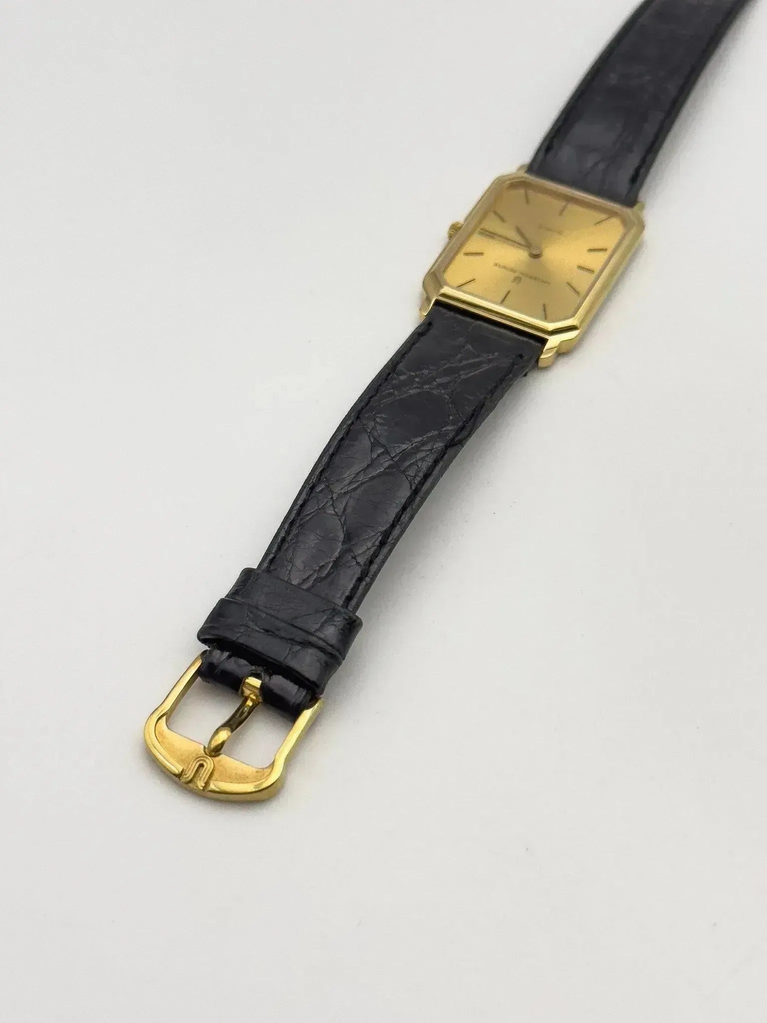 Universal Genève - Tank Allongée - NOS - 1980s - Atelier Victor