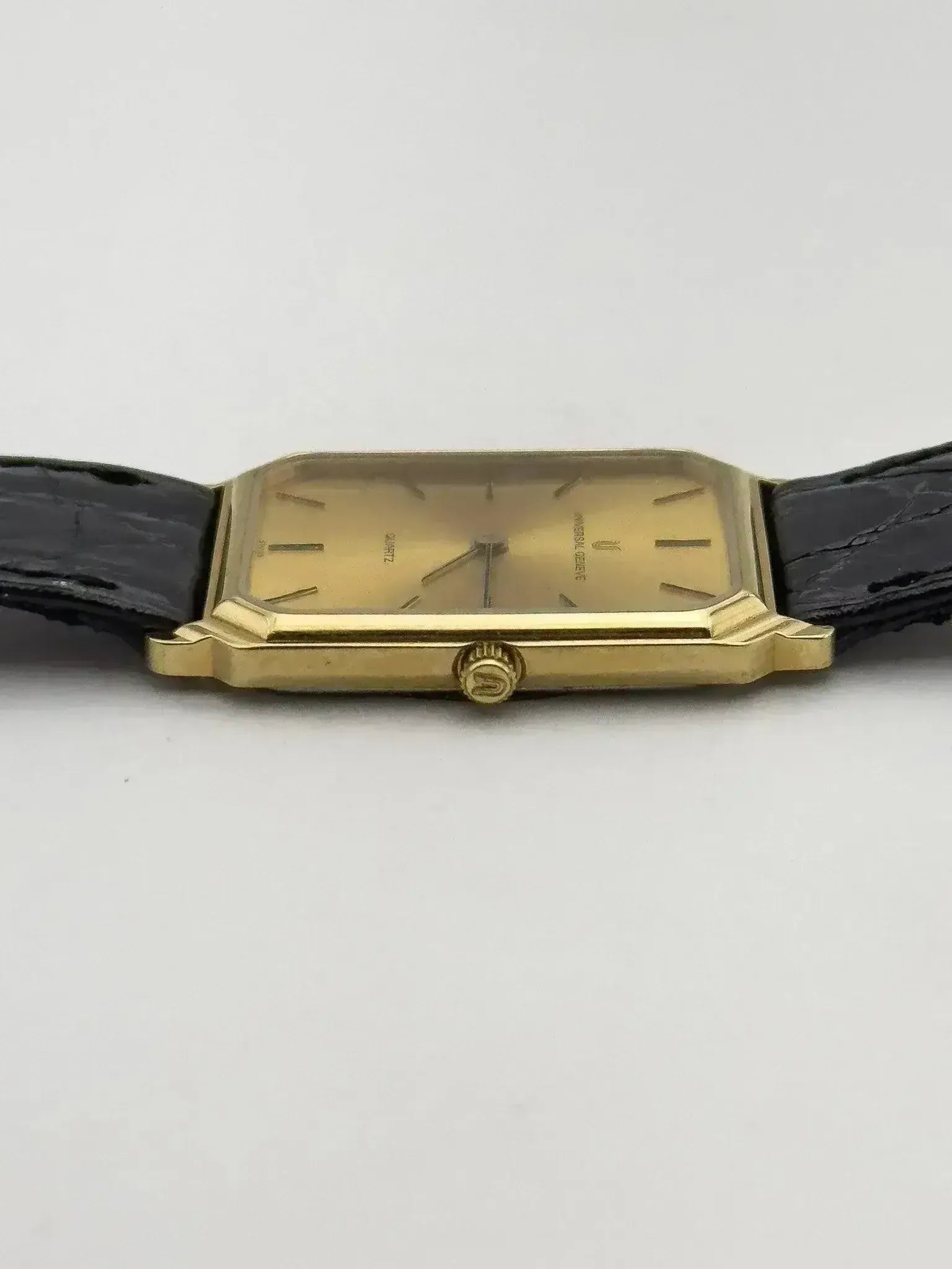 Universal Genève - Tank Allongée - NOS - 1980s - Atelier Victor