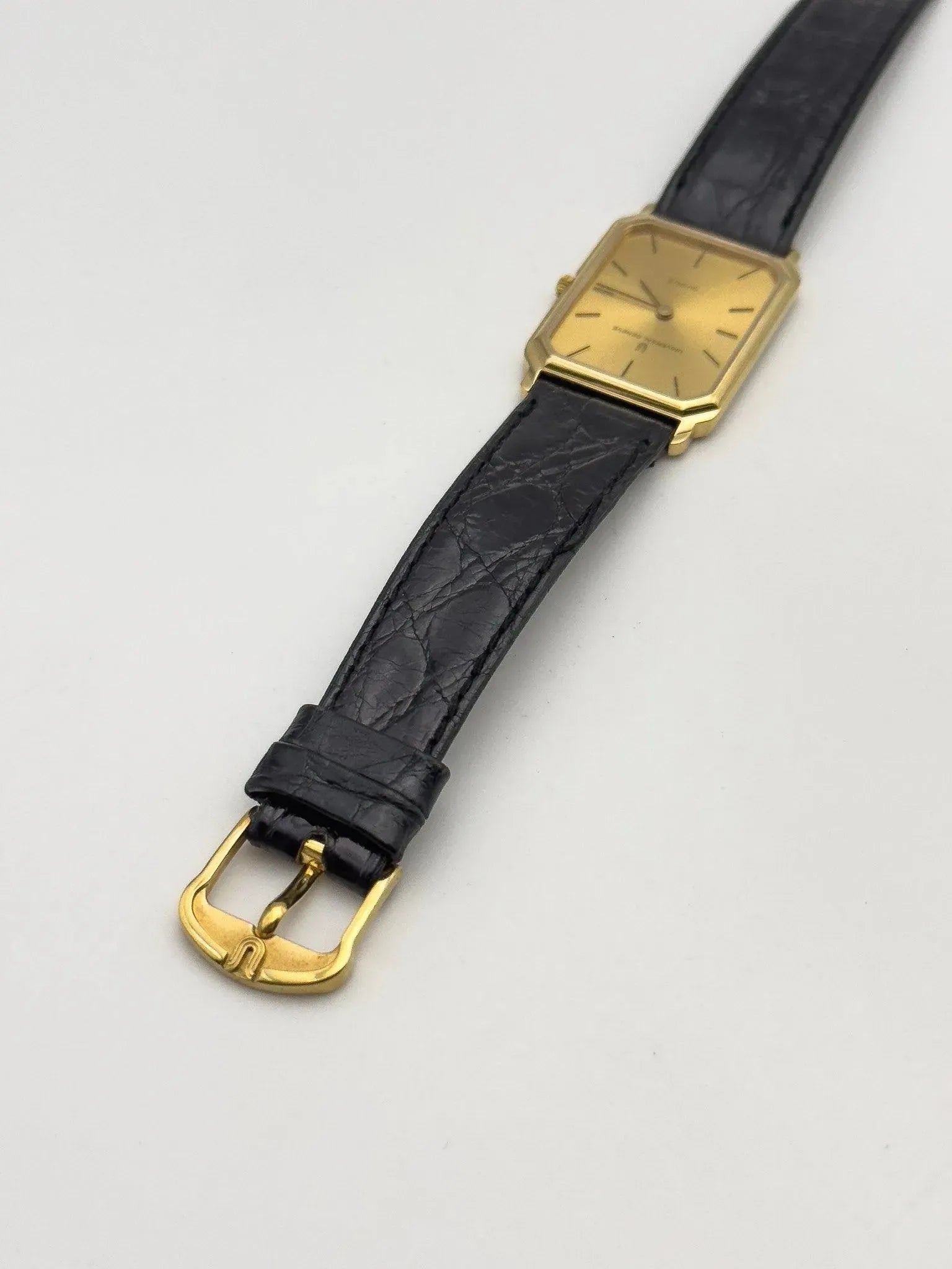 Universal Genève - Tank Allongée - NOS - 1980s - Atelier Victor