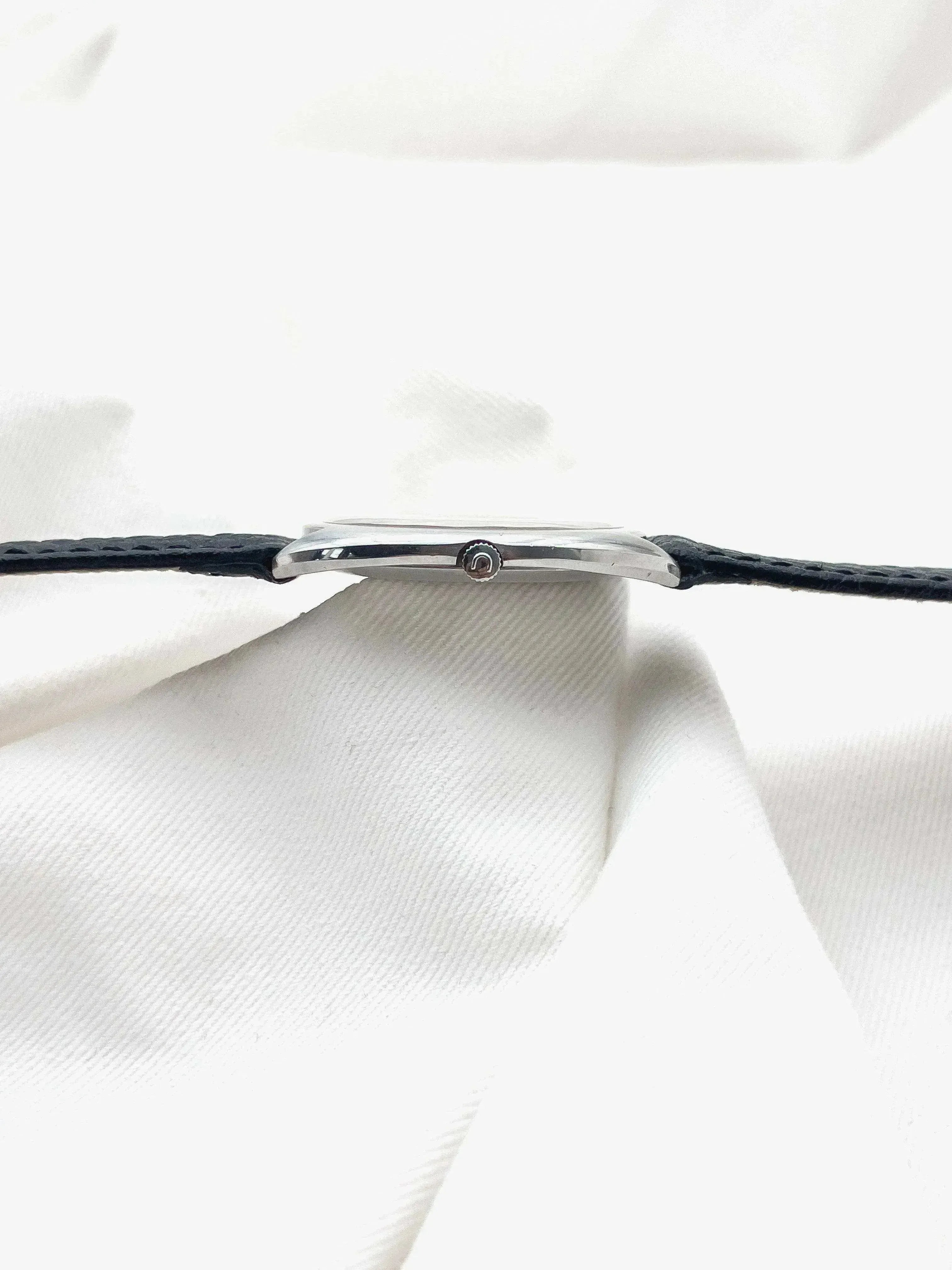 Universal Genève - Ultra Slim - 1970s - Atelier Victor