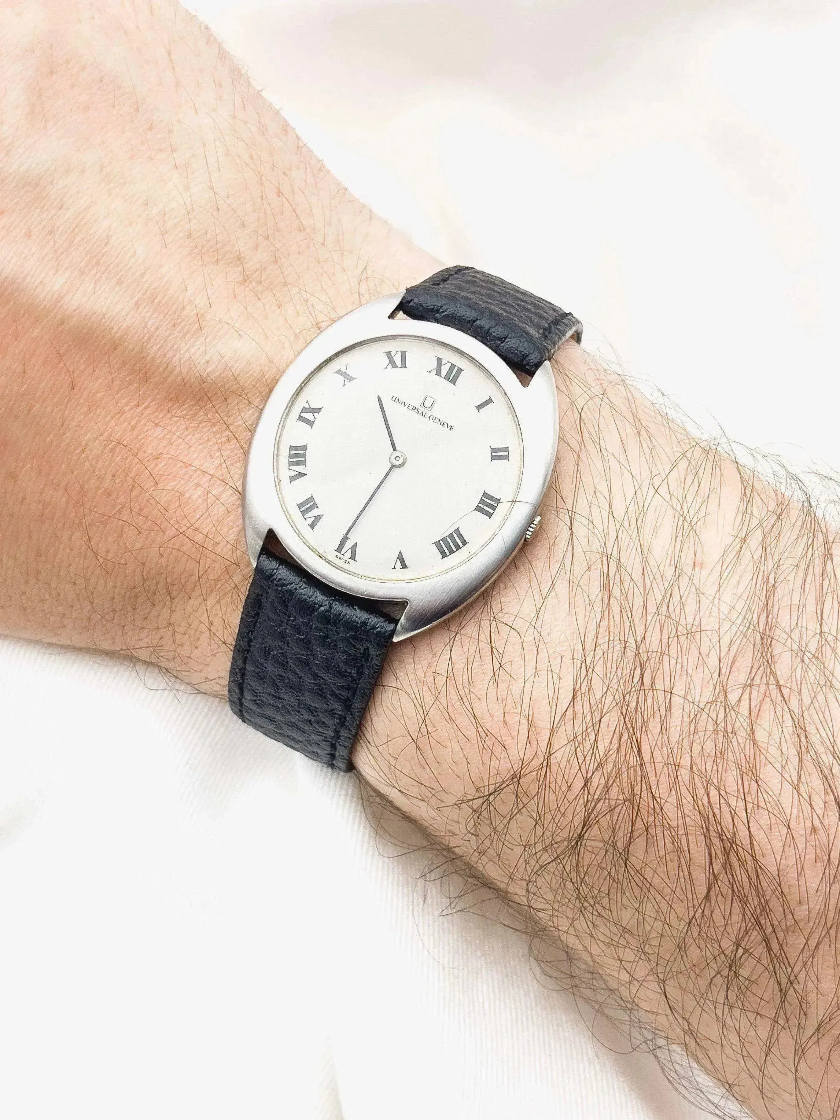 Universal Genève - Ultra Slim Acier Index Romain - 1970s - Atelier Victor