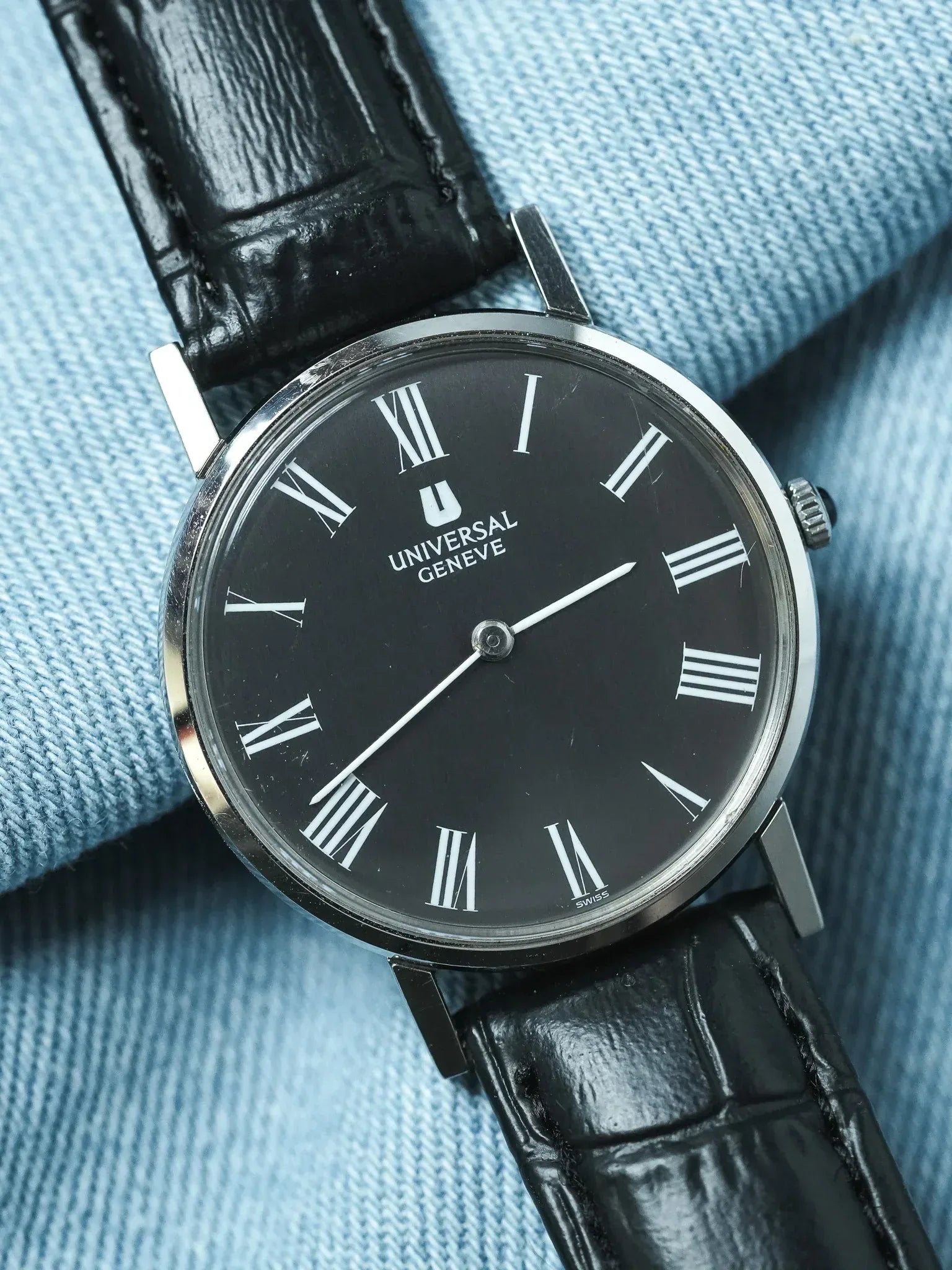 Universal Genève - Ultra Slim Cadran Anthracite - 1970s - Atelier Victor - Vintage Shop