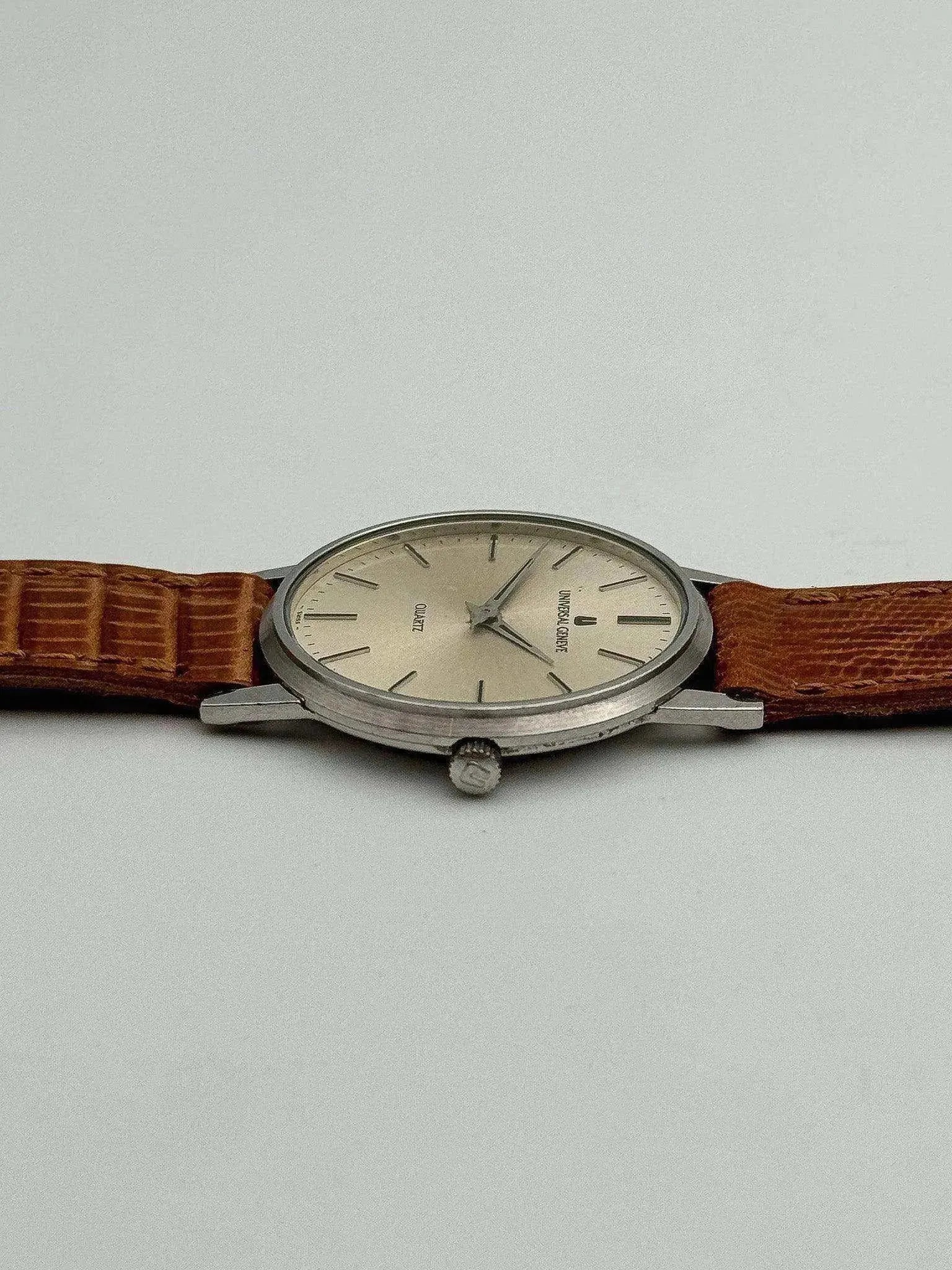 Universal Genève - Ultra Slim Circle Champagne - 1980s - Atelier Victor - Vintage Shop