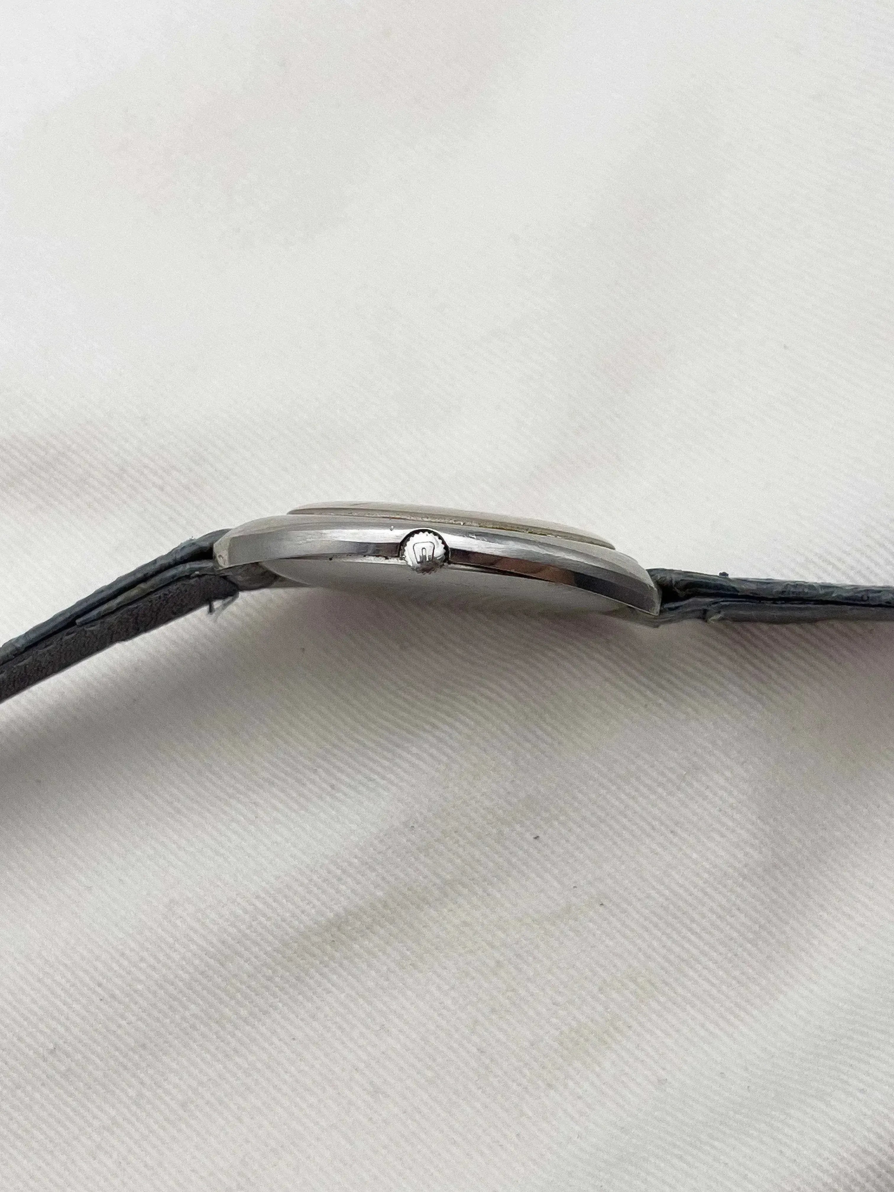 Universal Genève - Ultra Slim Spider - 1970s - Atelier Victor