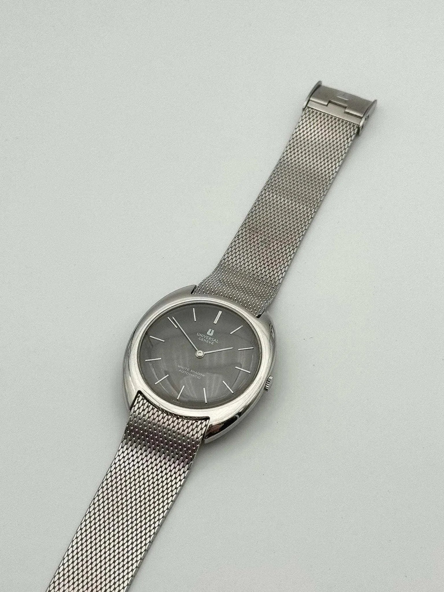 Universal Genève - White Shadow Black Full Steel - 1960s - Atelier Victor - Vintage Shop