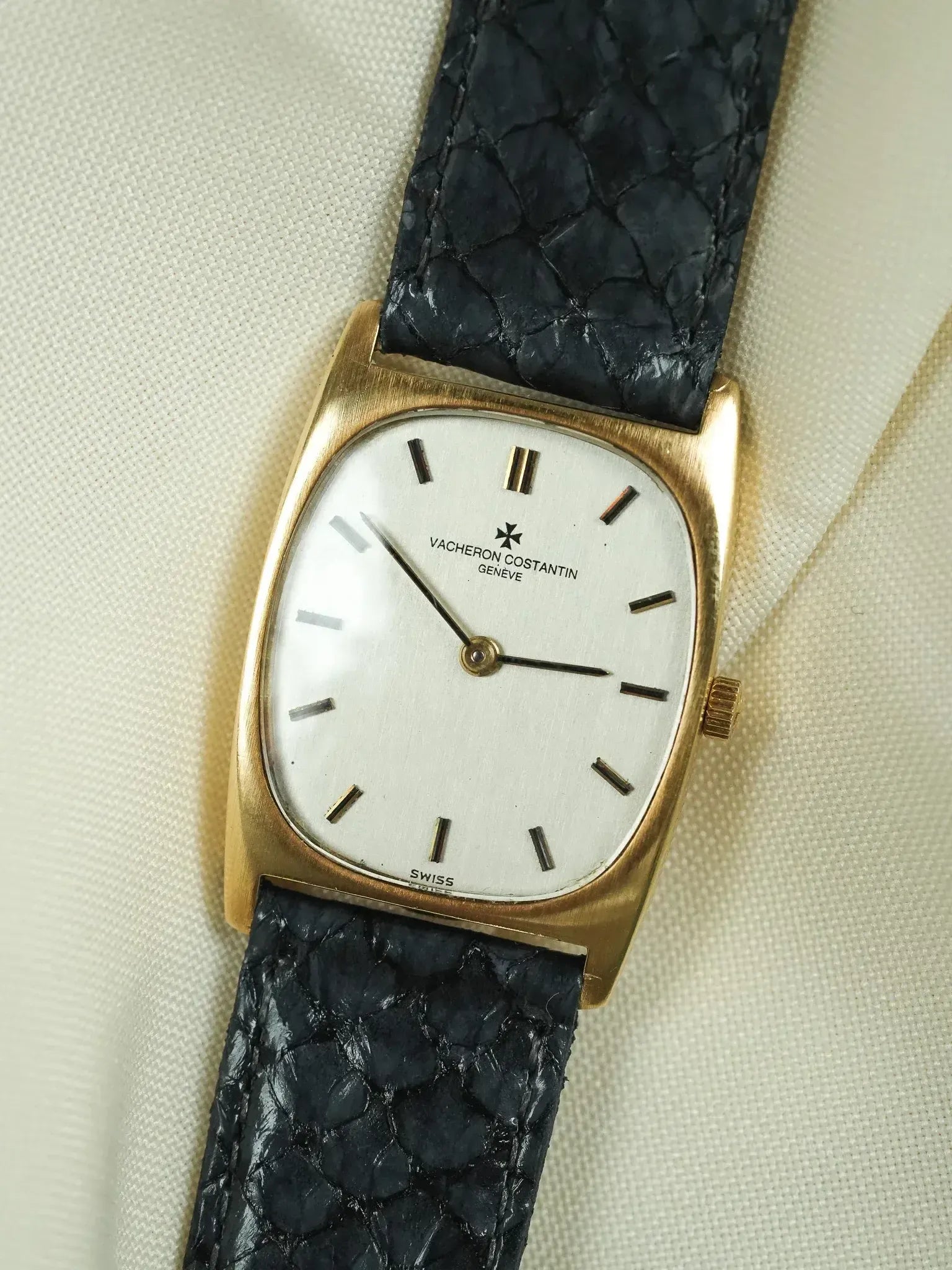 Vacheron Constantin - Tonneau 7813 Or Jaune 18k Index Onyx - 1970s - Atelier Victor