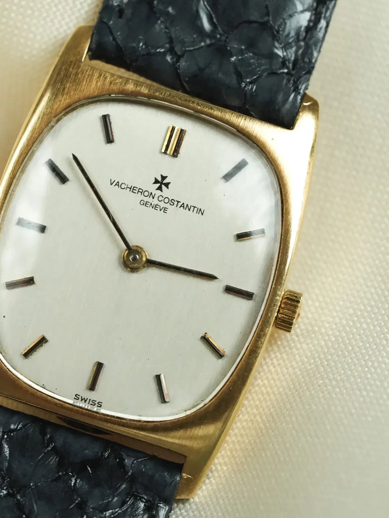Vacheron Constantin - Tonneau 7813 Or Jaune 18k Index Onyx - 1970s - Atelier Victor