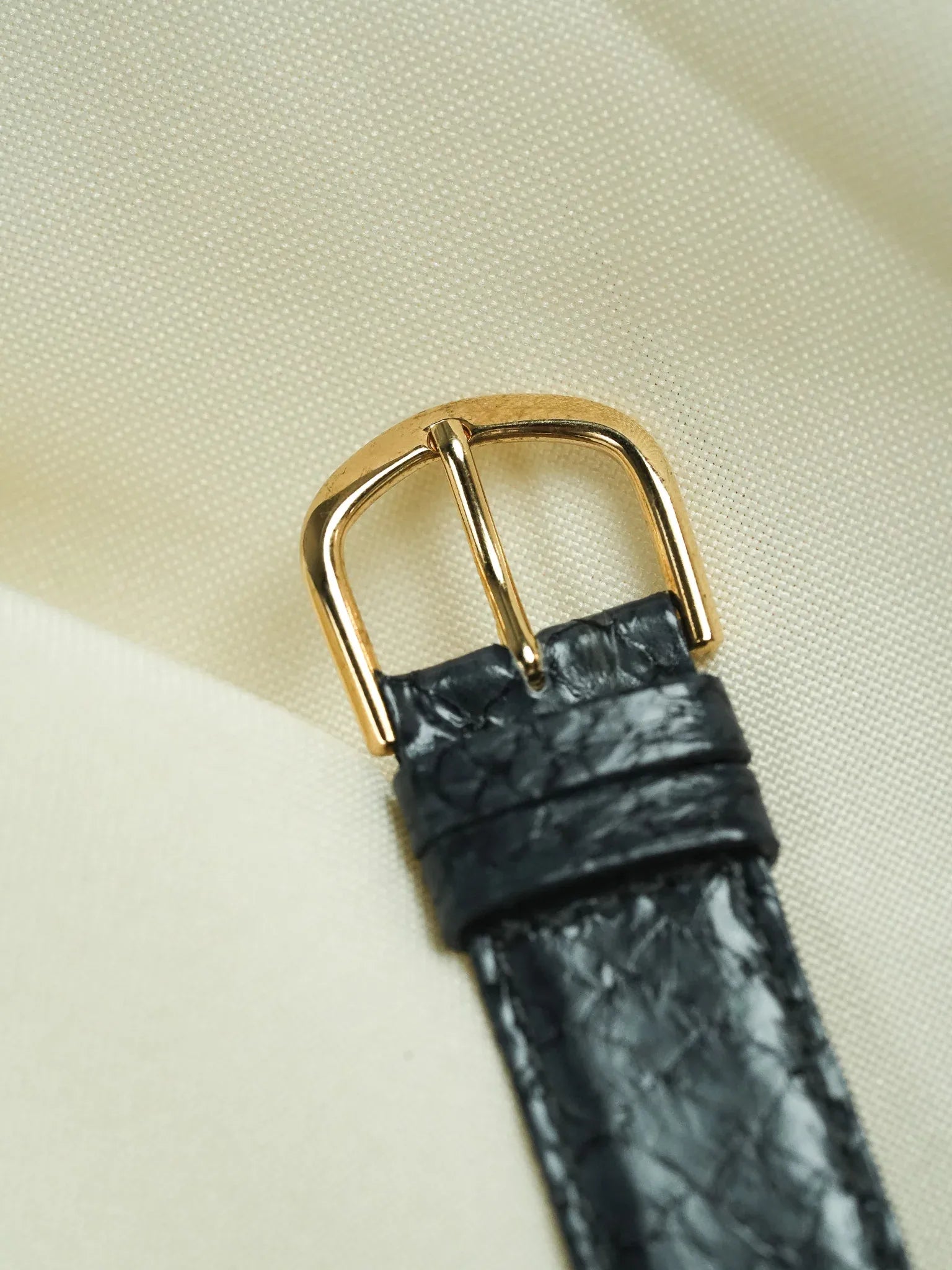 Vacheron Constantin - Tonneau 7813 Or Jaune 18k Index Onyx - 1970s - Atelier Victor - Vintage Shop