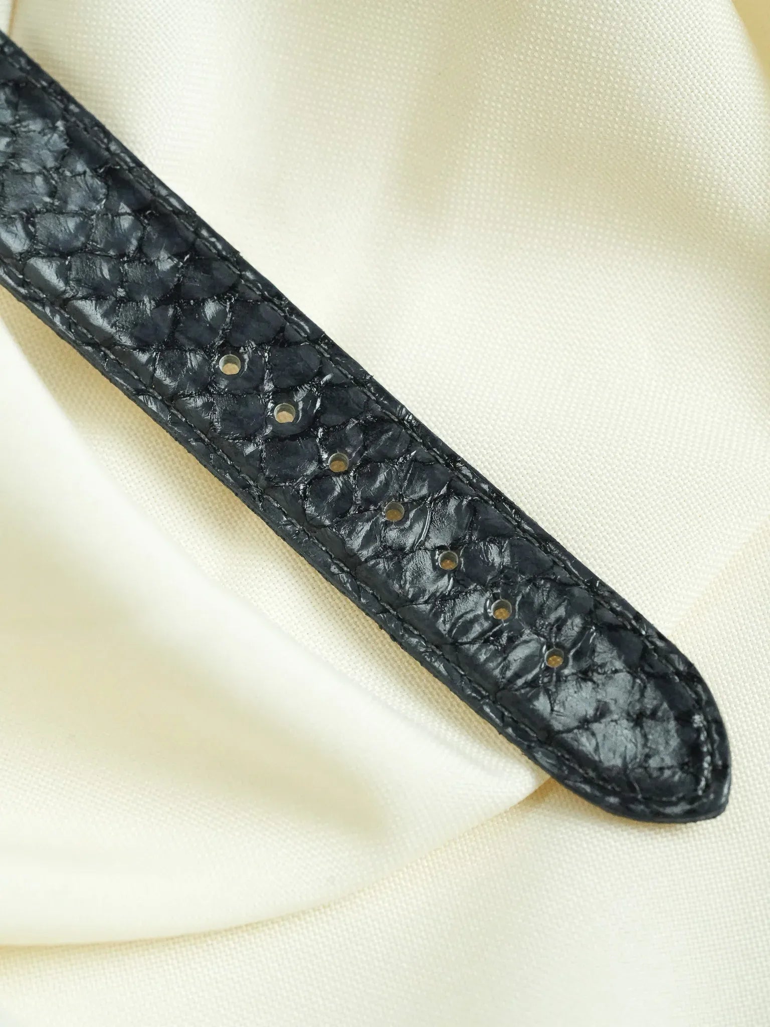Vacheron Constantin - Tonneau 7813 Or Jaune 18k Index Onyx - 1970s - Atelier Victor - Vintage Shop