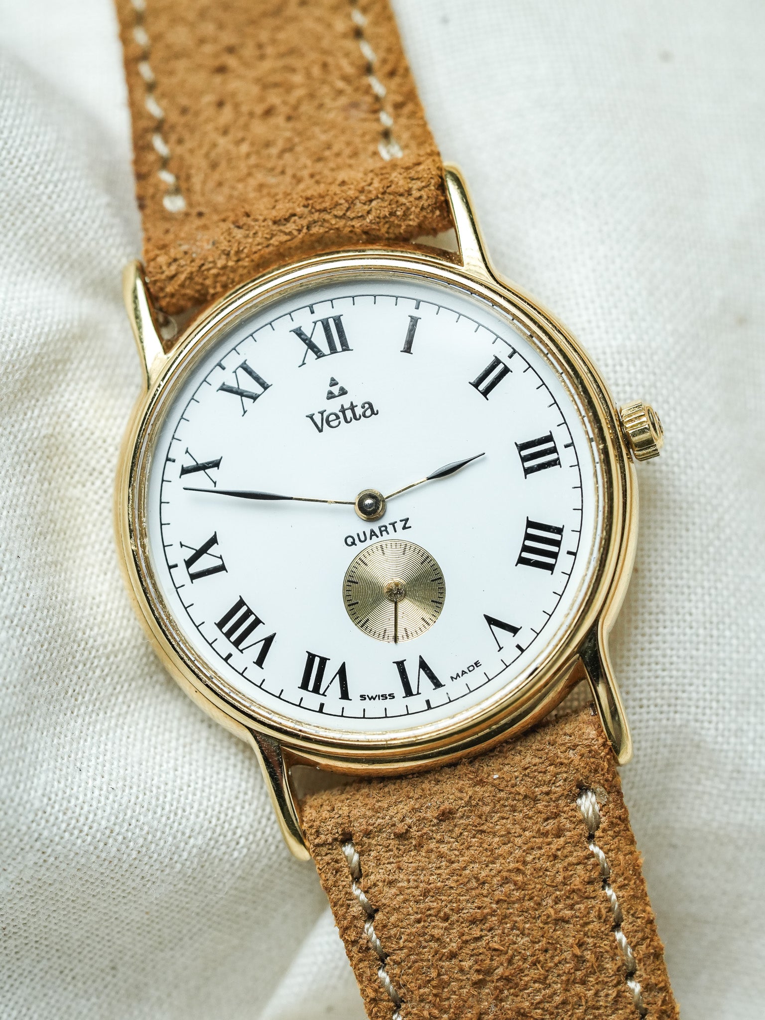 Vetta - Or Cadran Blanc Petite-seconde - 1990s - Atelier Victor - Vintage Shop