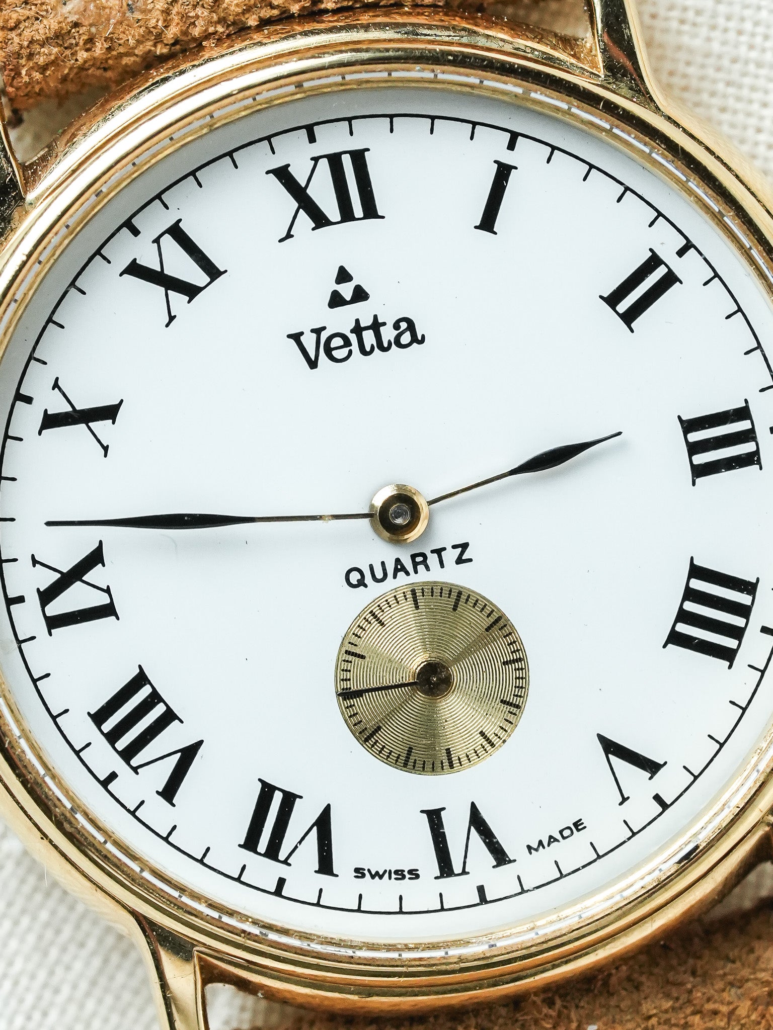 Vetta - Or Cadran Blanc Petite-seconde - 1990s - Atelier Victor - Vintage Shop