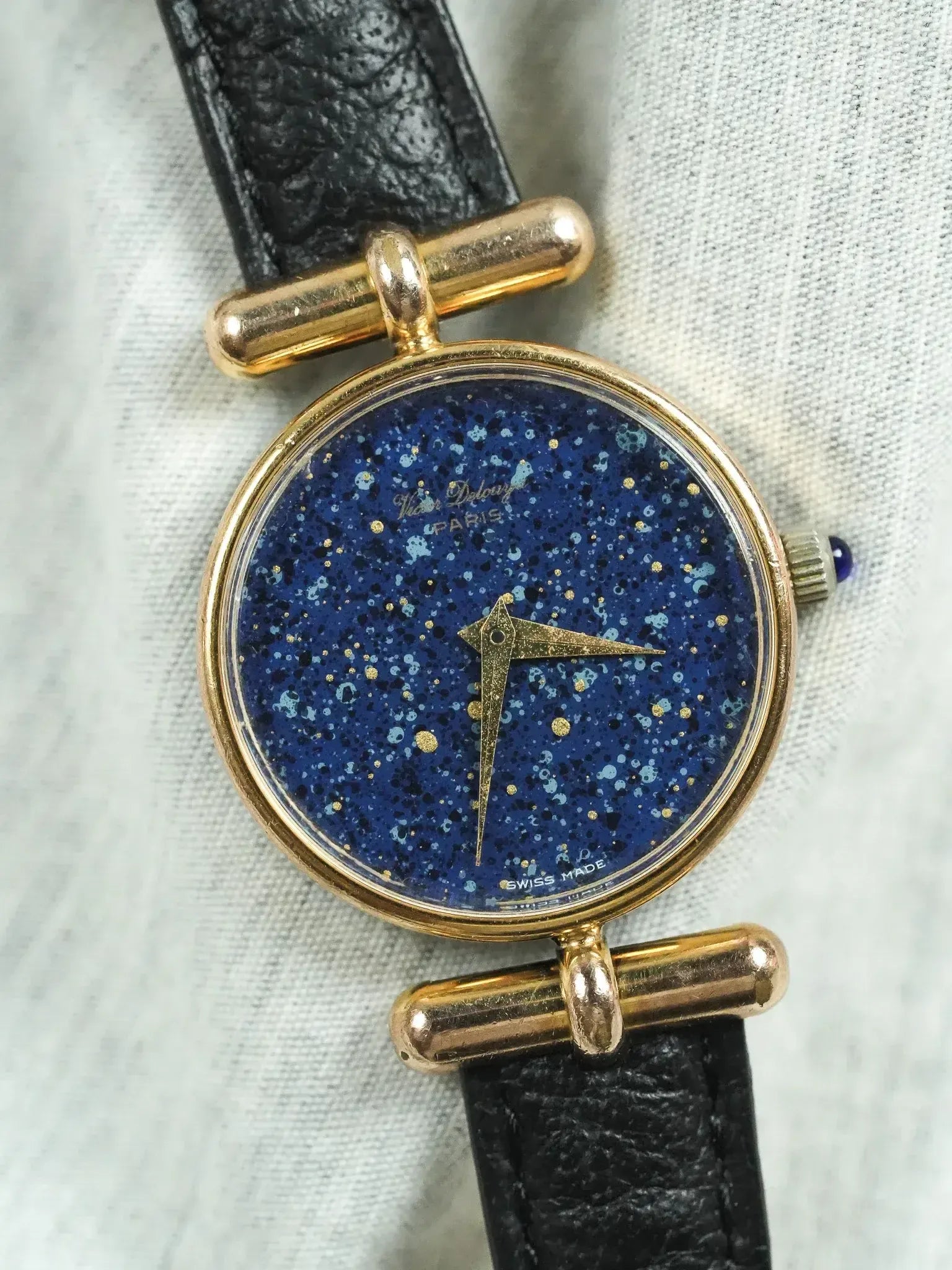 Victor Delouya - Ronde Or Cornes Asymétriques Cadran effet lapis lazuli - 1990s - Atelier Victor