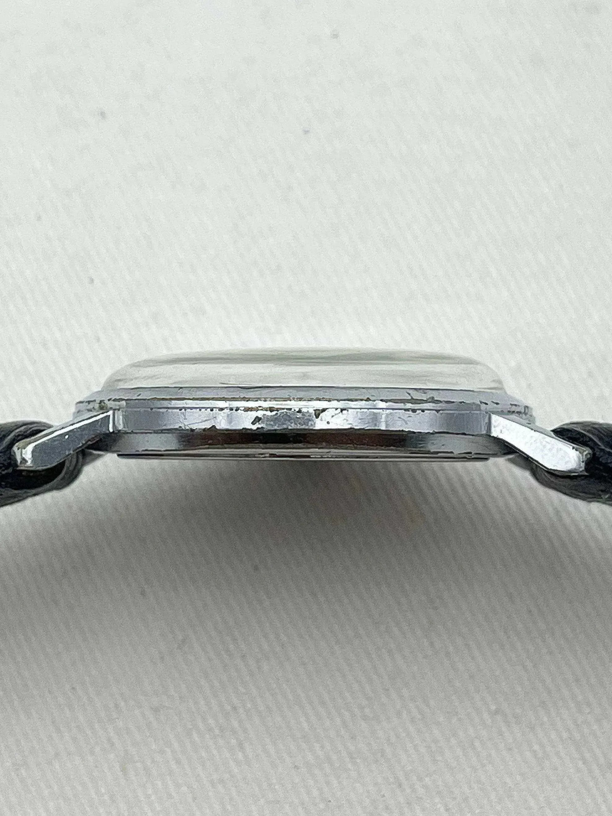 Vostok - Acier Noir chiffres arabes - 1960s - Atelier Victor