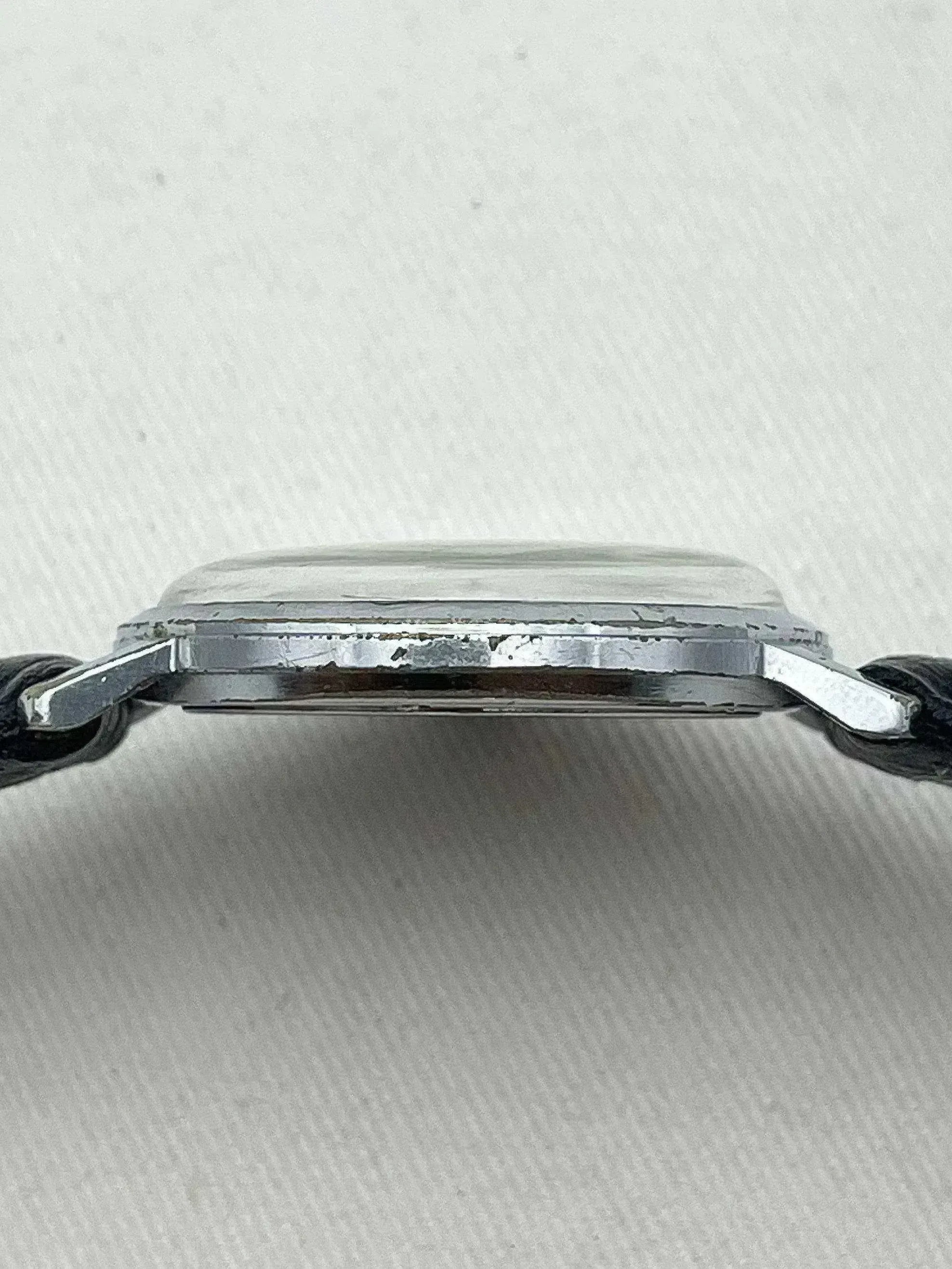 Vostok - Acier Noir chiffres arabes - 1960s - Atelier Victor