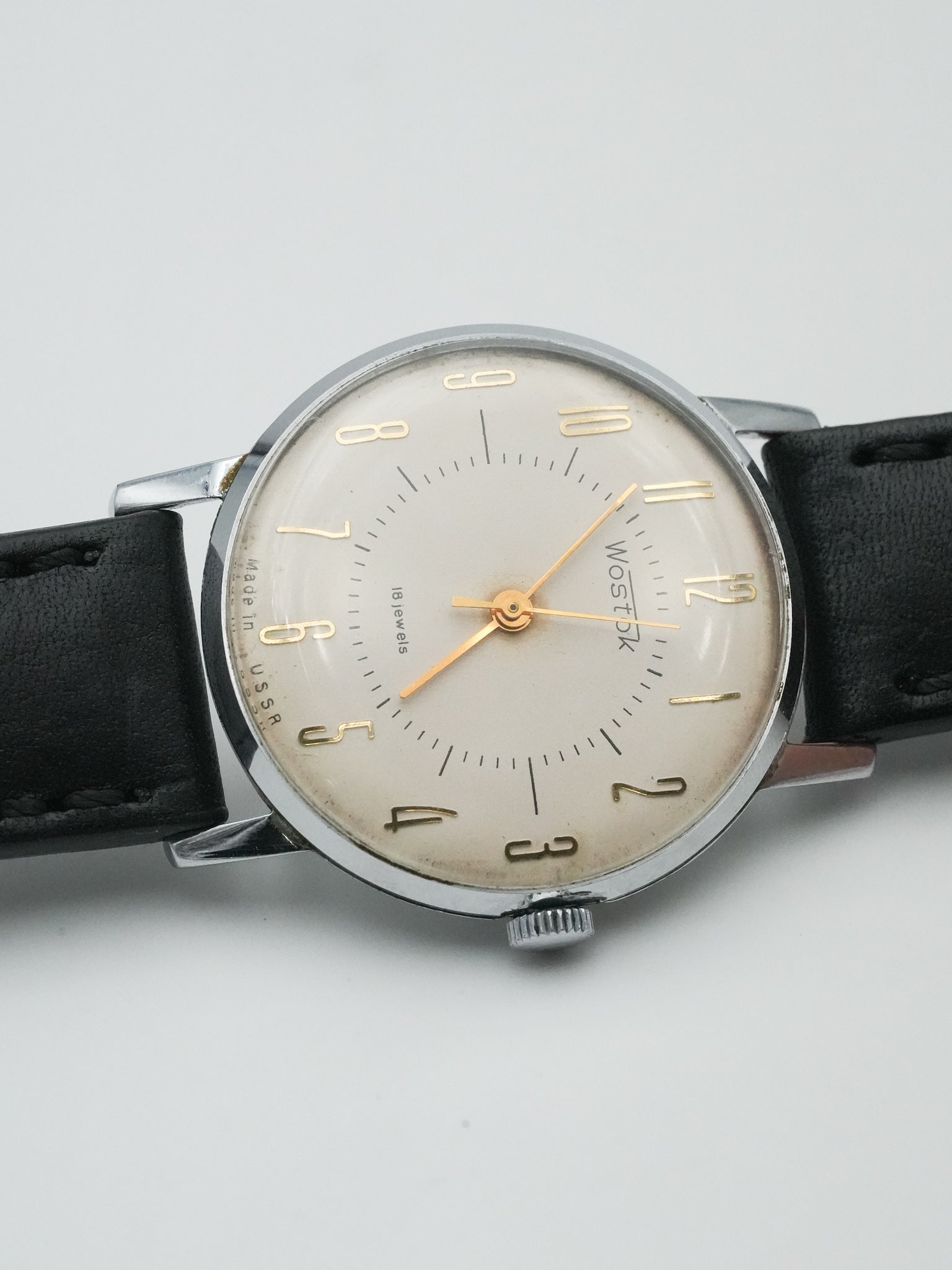 Vostok - Chiffres Arabes Dorés - 1970s - Atelier Victor Paris - Vintage Watch Shop Dubai