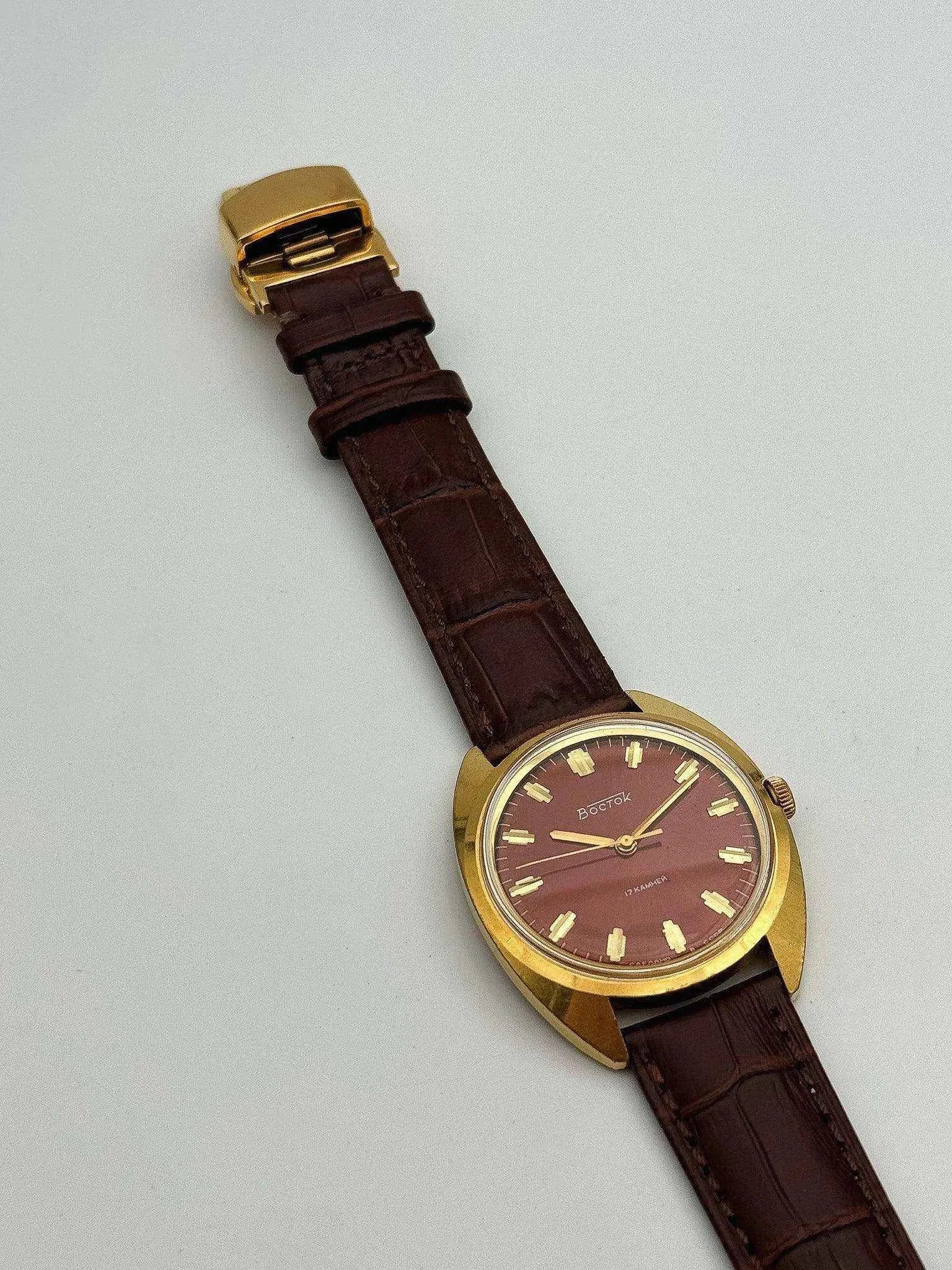 Vostok - Gold Red Dial - 1980’s - Atelier Victor Paris - Vintage Watch Shop Dubai