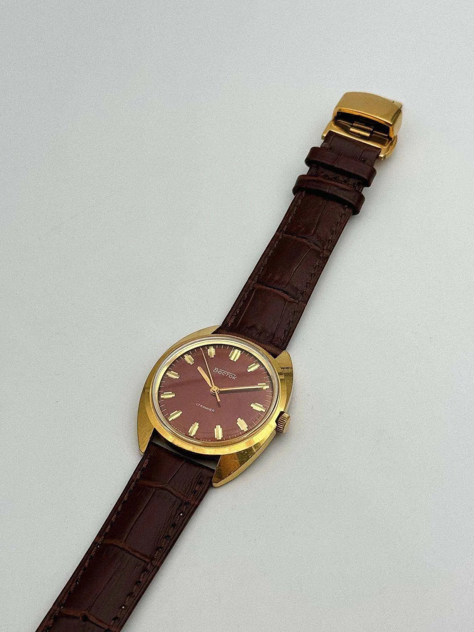 Vostok - Gold Red Dial - 1980’s - Atelier Victor Paris - Vintage Watch Shop Dubai