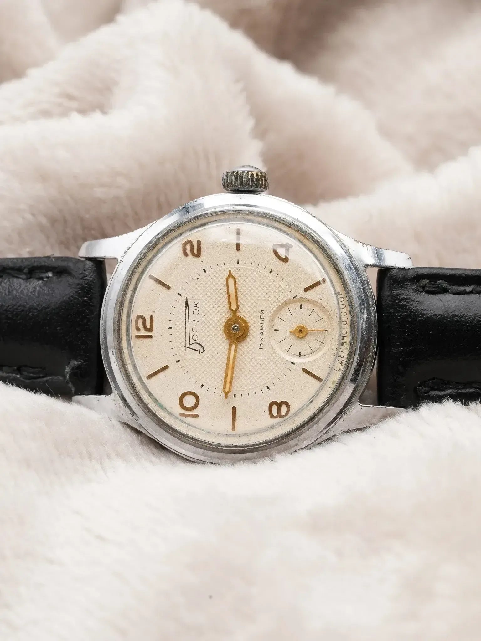 Vostok - Guilloché petite-seconde or - 1950s - Atelier Victor
