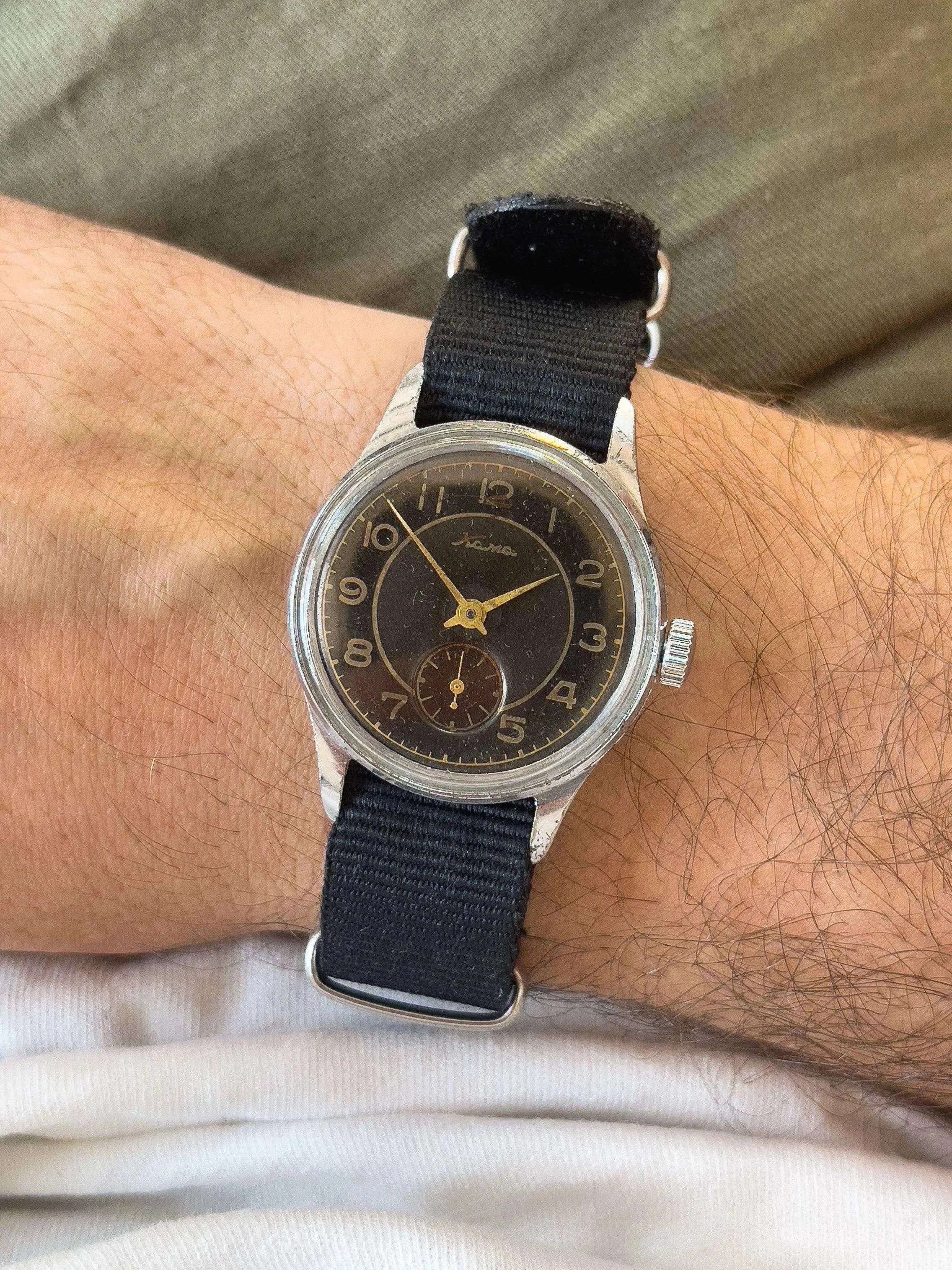 Vostok - Militaire Noir Index Or - 1960s - Atelier Victor Paris - Vintage Watch Shop Dubai