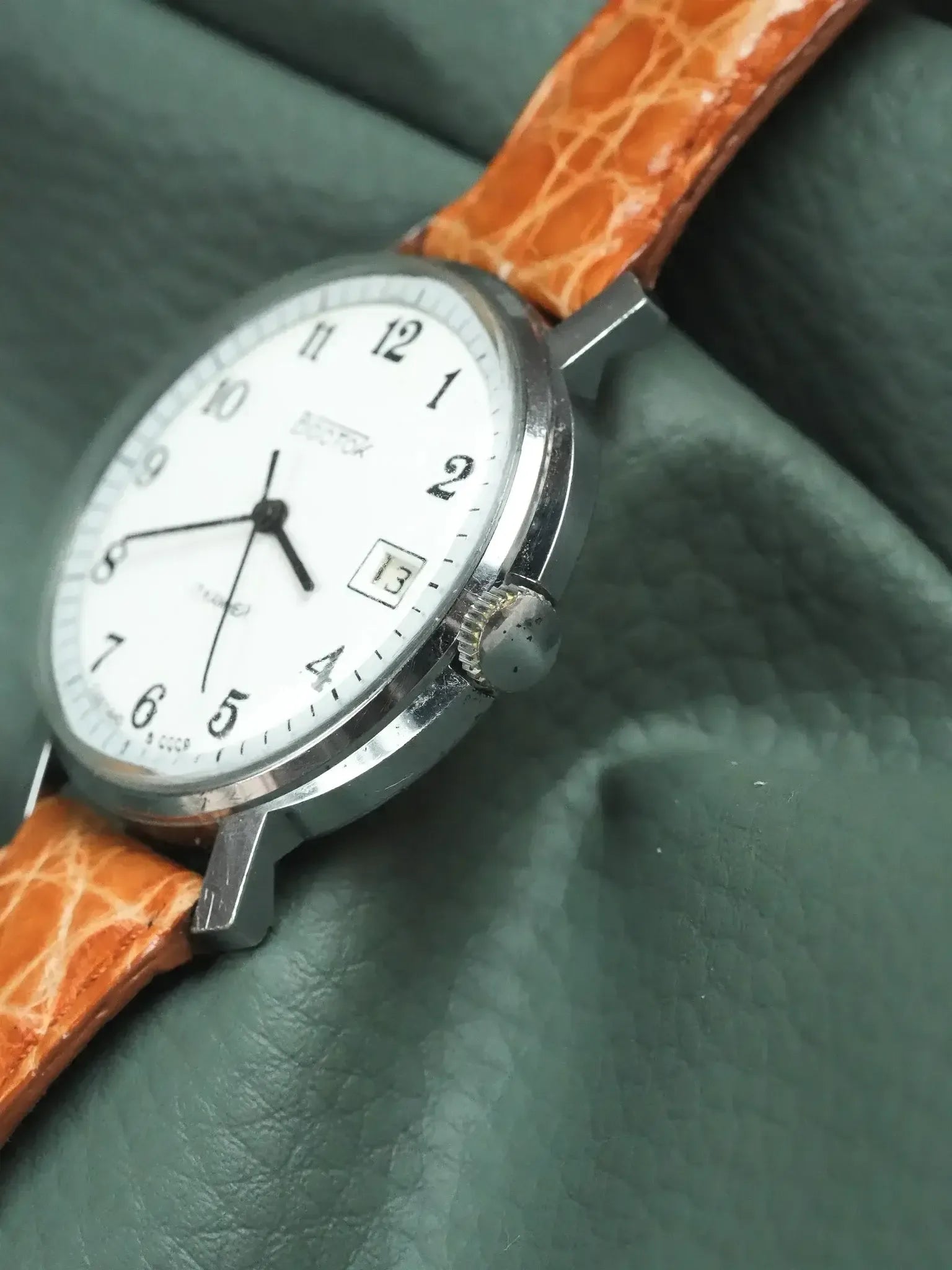 Vostok - Ovale Blanc 41mm - 1970s - Atelier Victor