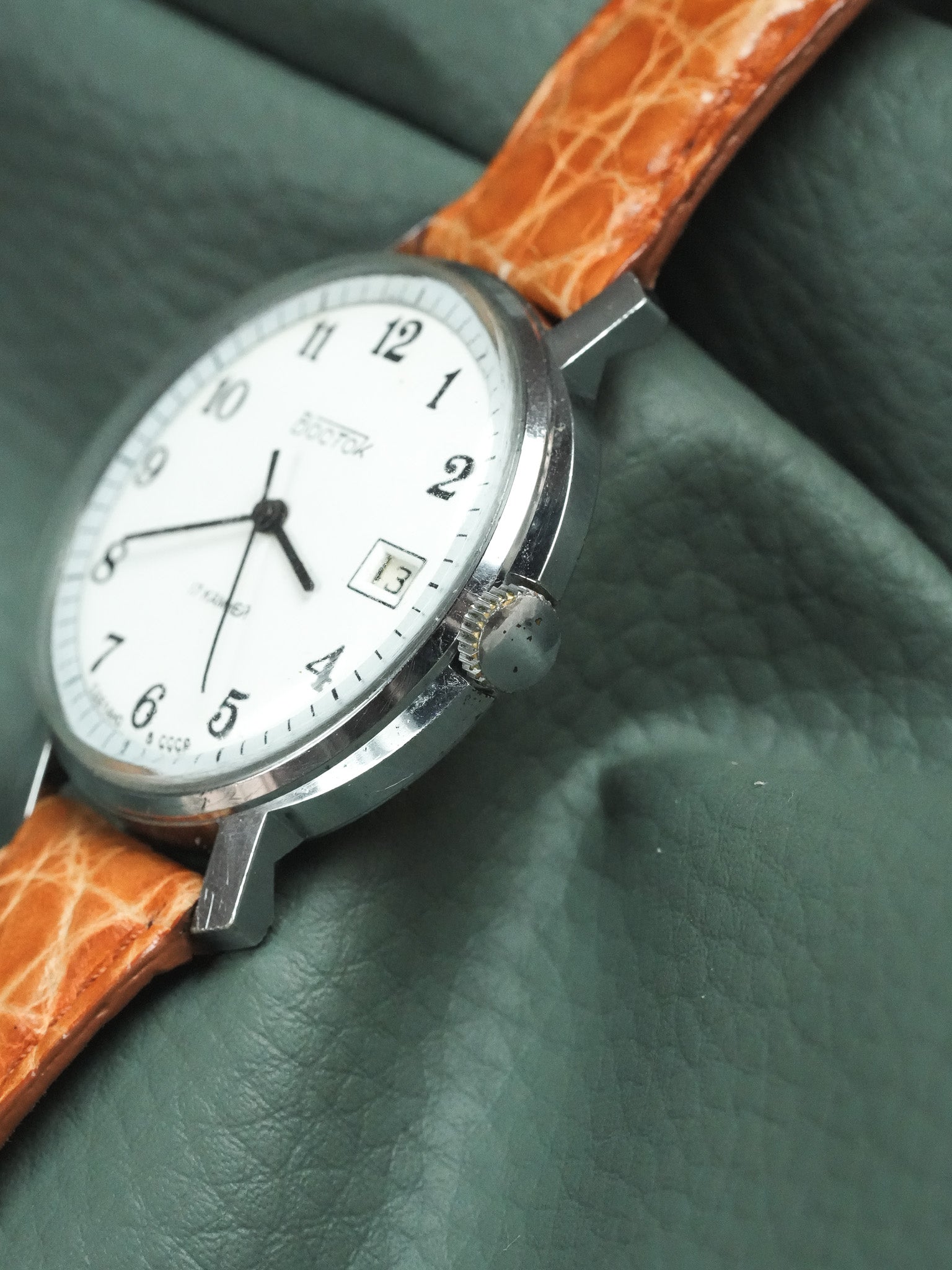 Vostok - Ovale Blanc 41mm - 1970s - Atelier Victor - Vintage Shop