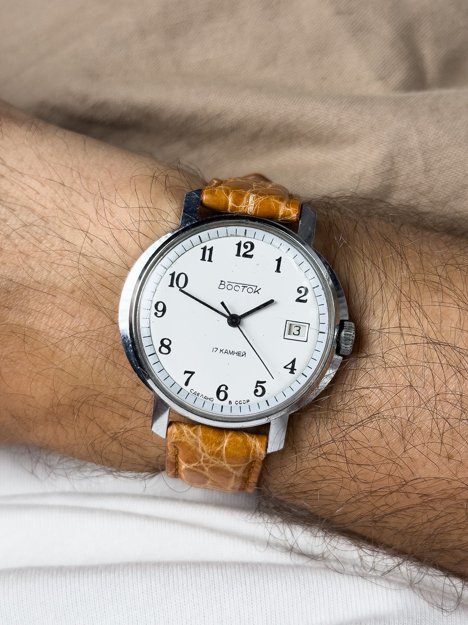 Vostok - Ovale Blanc 41mm - 1970s - Atelier Victor - Vintage Shop