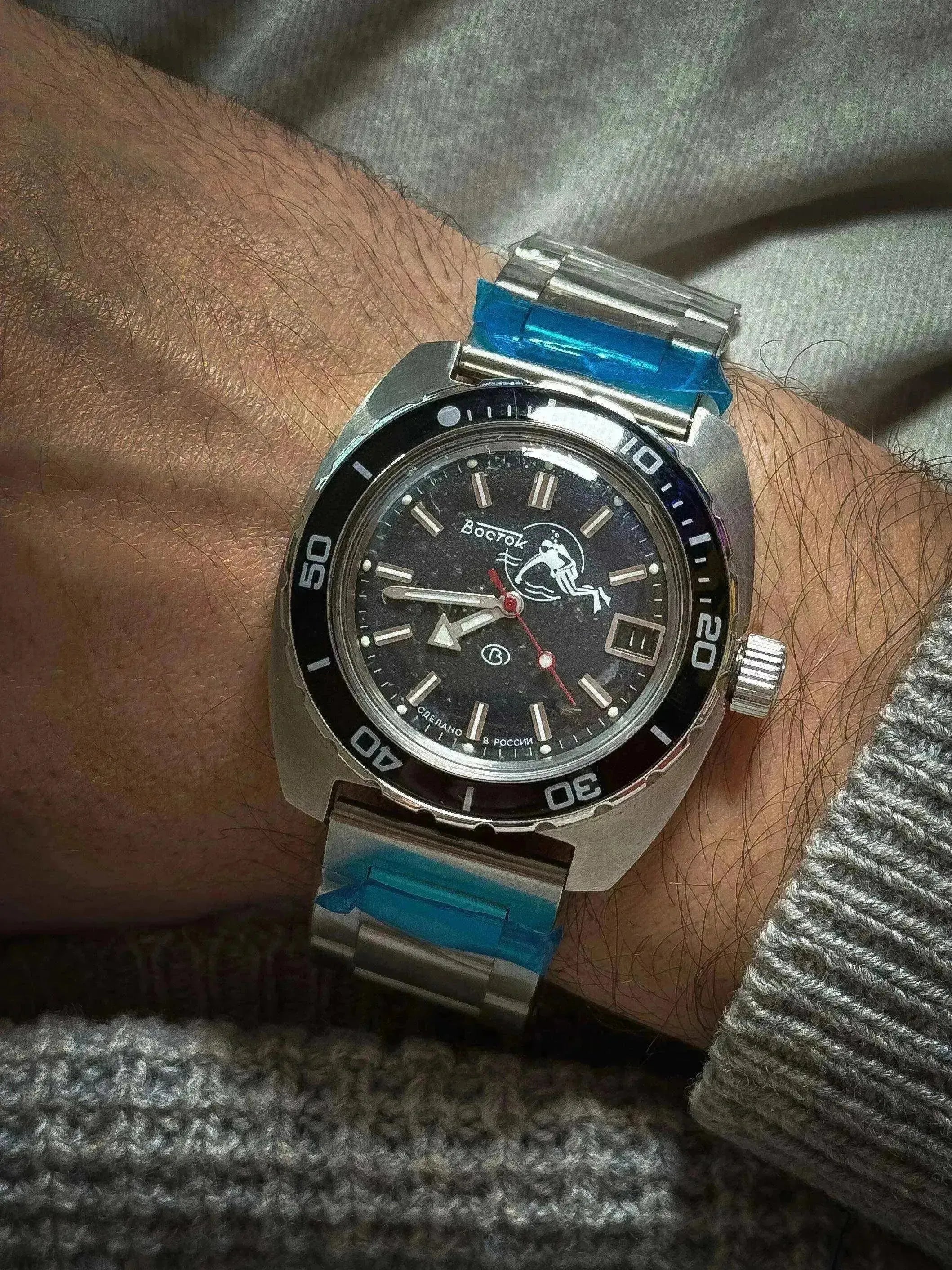 Vostok - Plongeuse Moderne - Boiter & Papier - NOS - 2022 - Atelier Victor