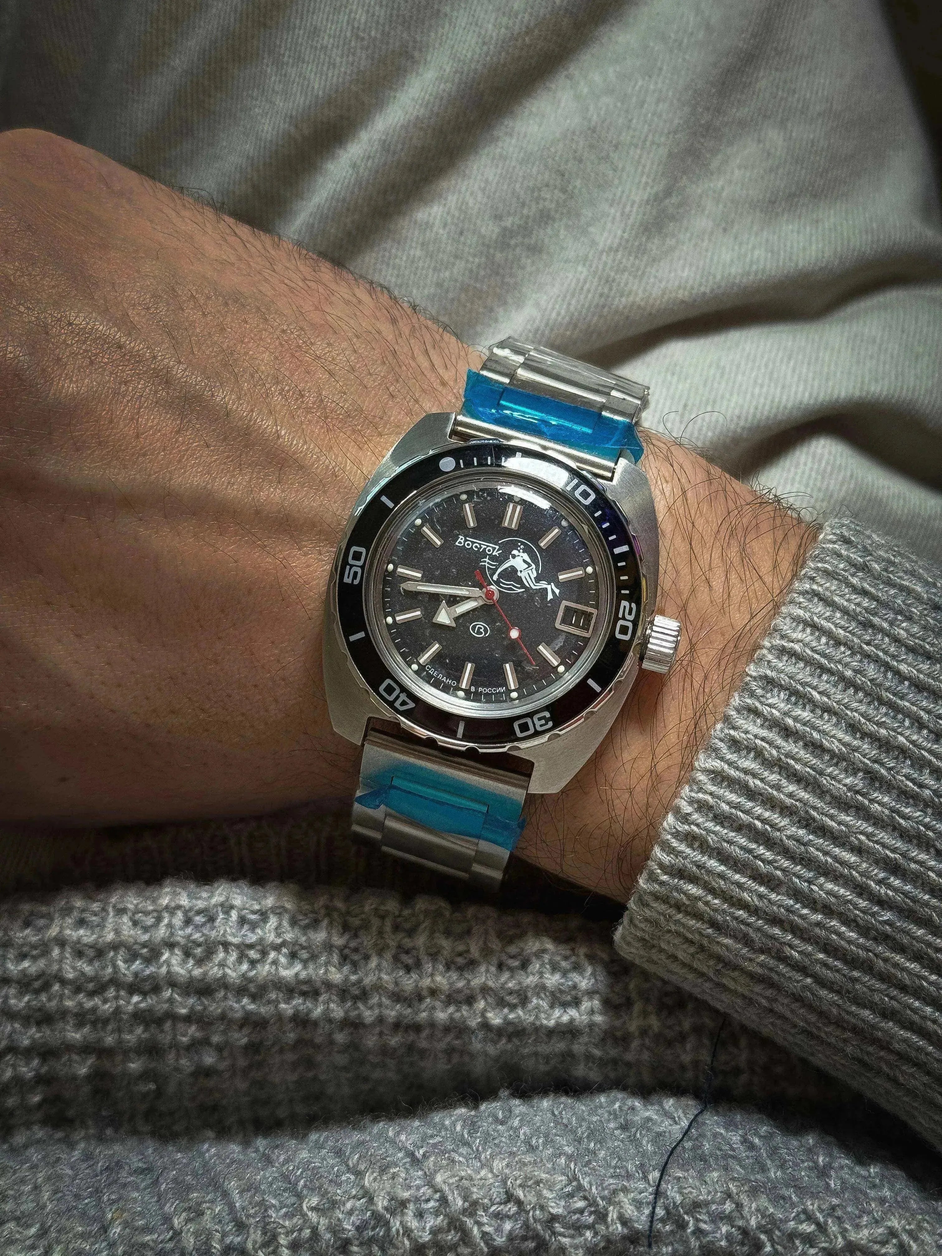 Vostok - Plongeuse Moderne - Boiter & Papier - NOS - 2022 - Atelier Victor