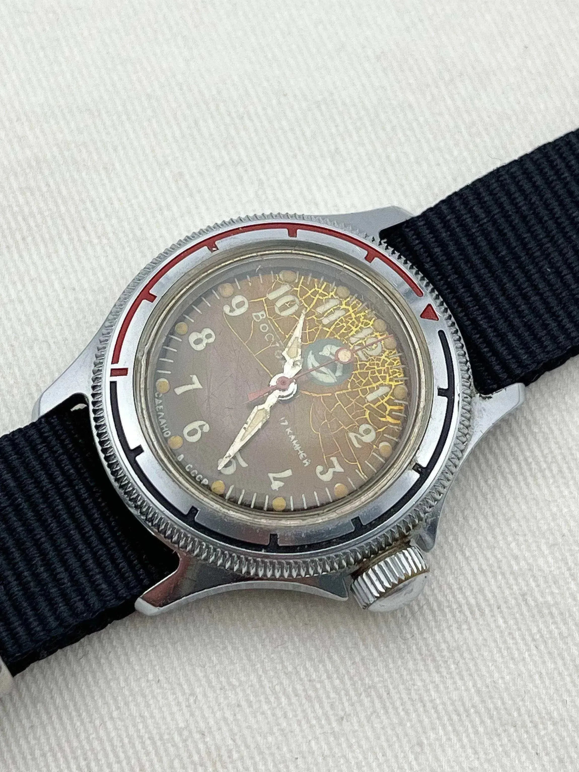 Vostok - Plongeuse Tropical - 1960s - Atelier Victor