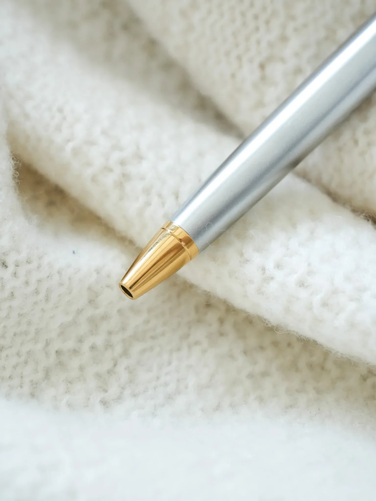 Waterman - Stylo bille Acier plaqué or laque noir - 1980s - Atelier Victor