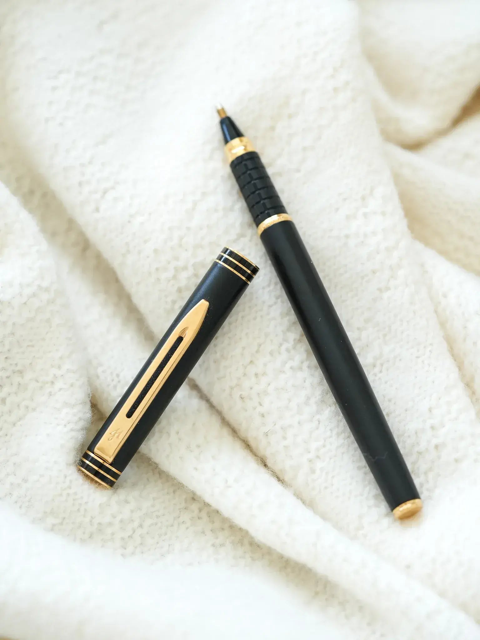 Waterman - Stylo bille Noir plaqué or - 1980s - Atelier Victor