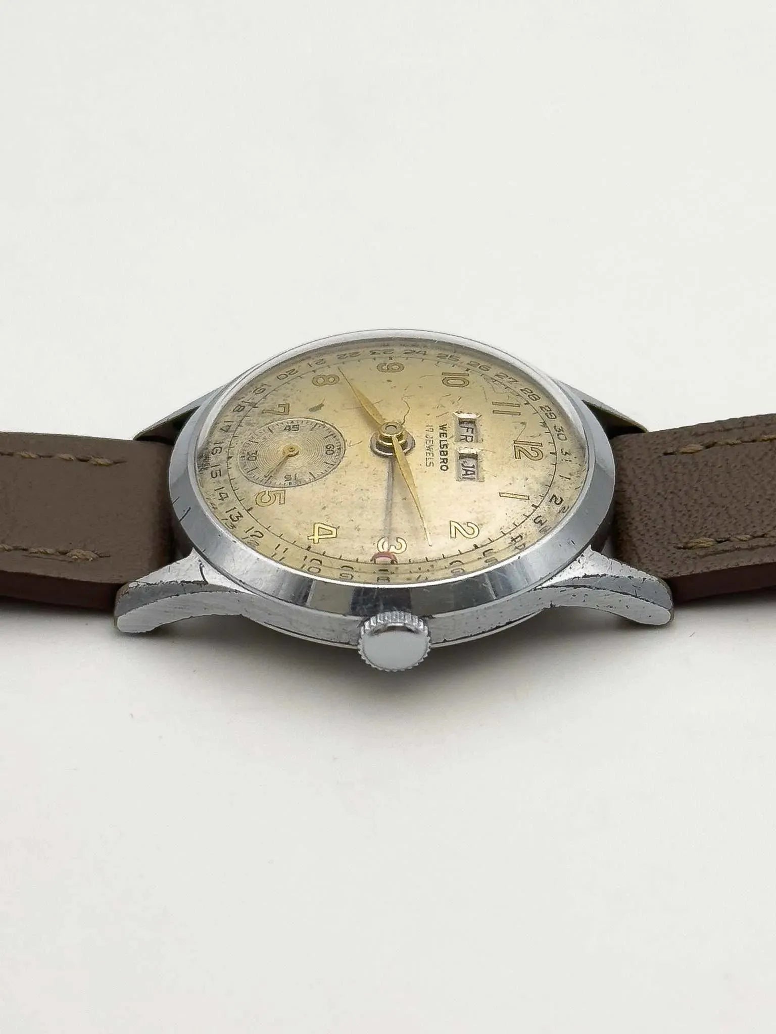Welsbro - Triple Calendar Patine Crème - 1950s - Atelier Victor Paris - Vintage Watch Shop Dubai
