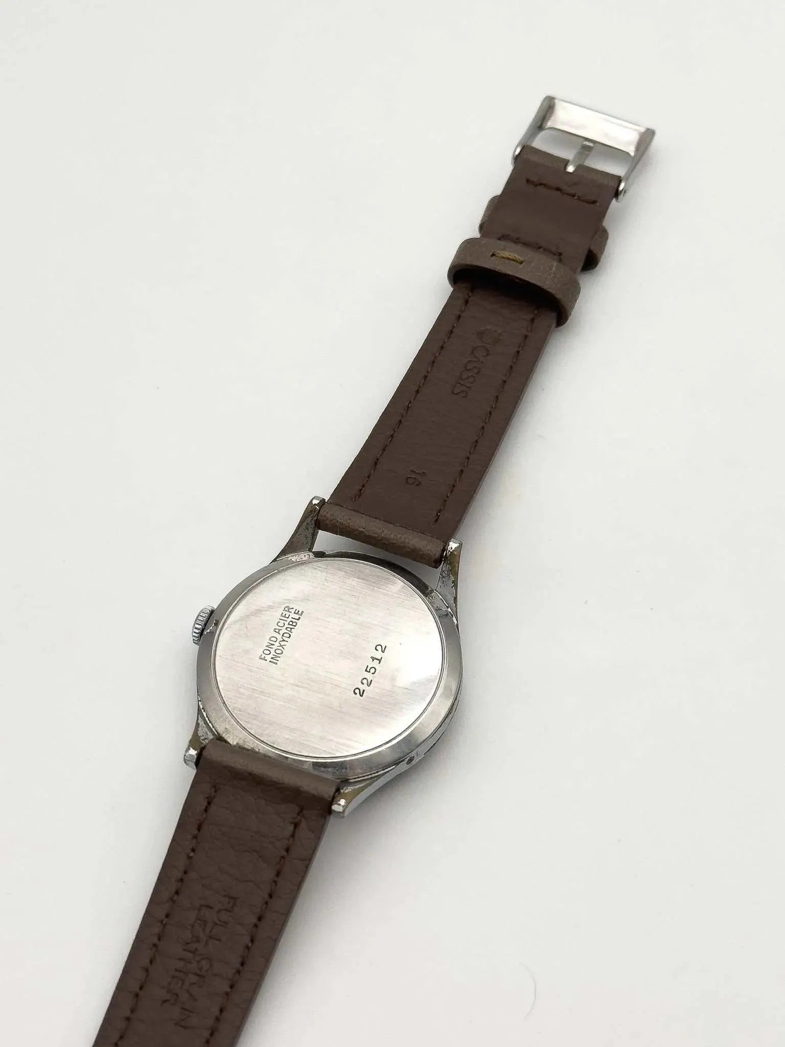 Welsbro - Triple Calendar Patine Crème - 1950s - Atelier Victor Paris - Vintage Watch Shop Dubai