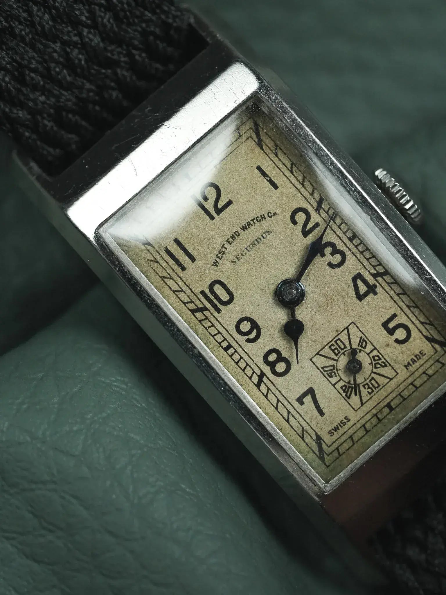 West End Watch Secundus - Tank allongée curvée acier - 1930s - Atelier Victor