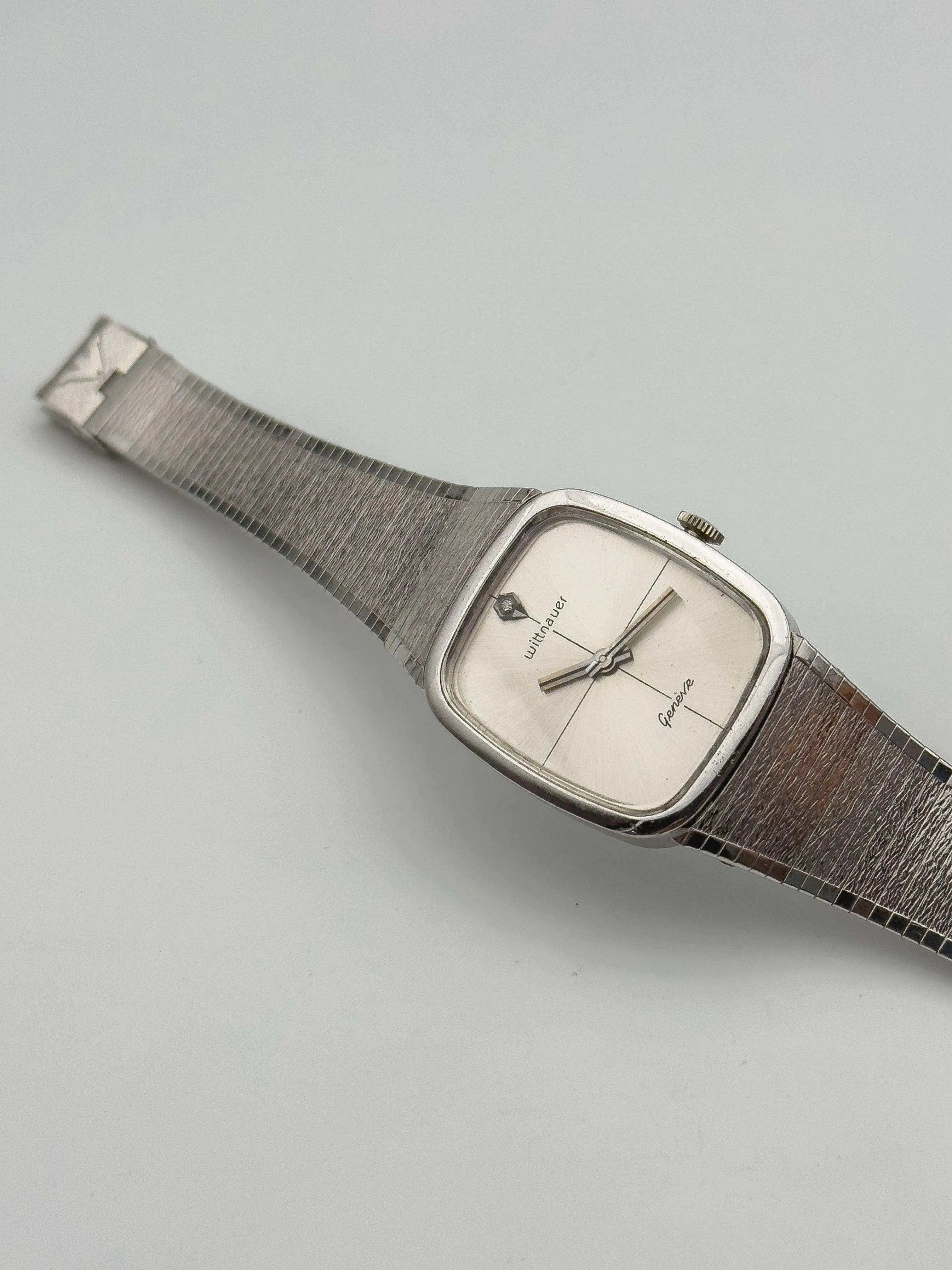 Wittnauer by Longines - Bracelet intégré Plaqué or blanc - 1970s - Atelier Victor Paris - Vintage Watch Shop Dubai