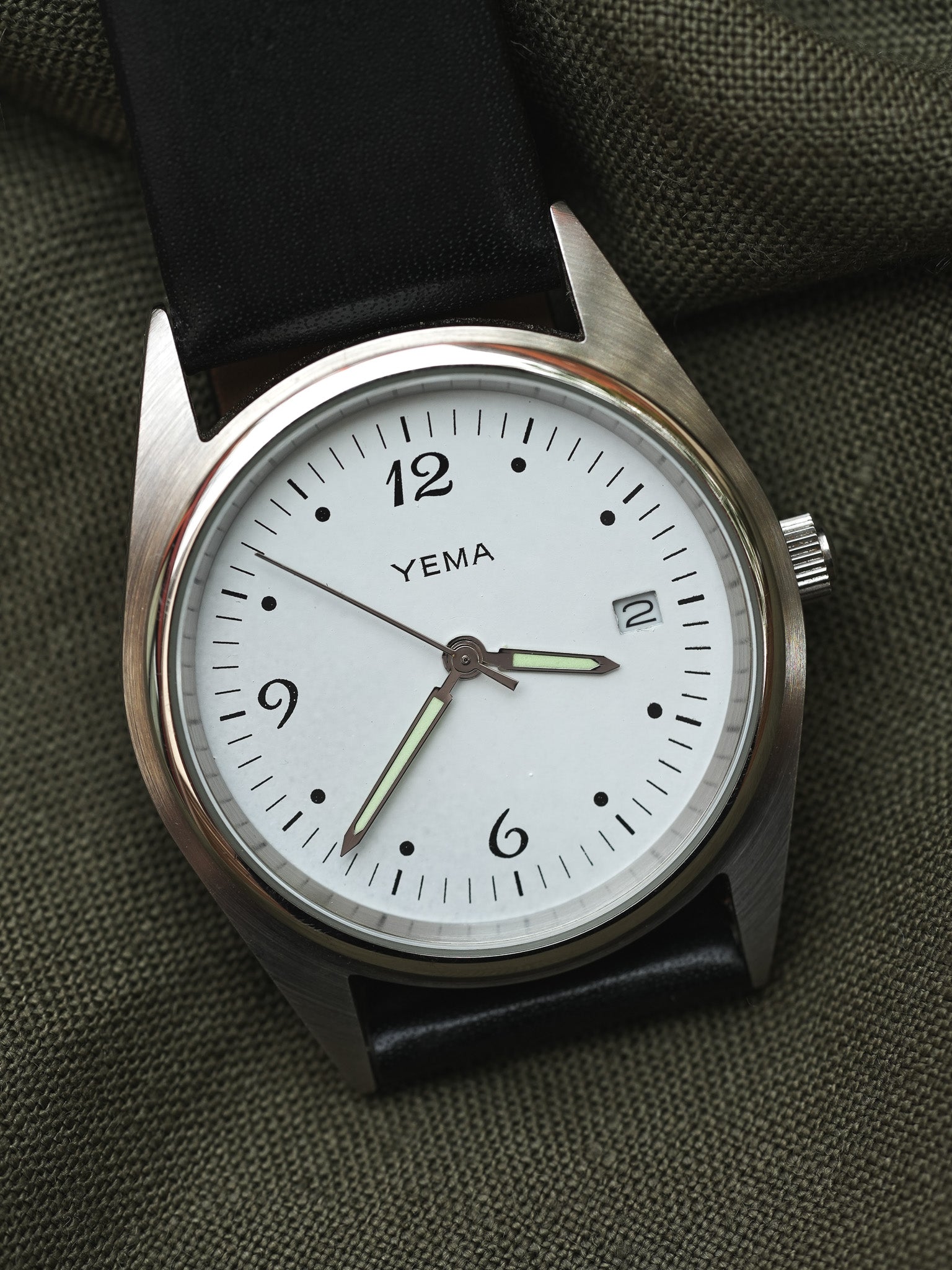 Yema - Acier Brossé Date 3H - 2000s - Atelier Victor - Vintage Shop