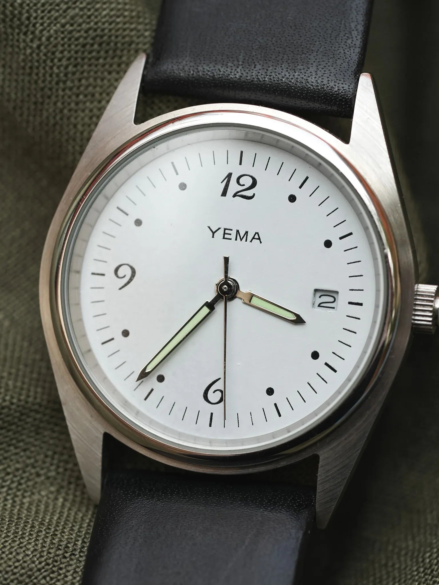 Yema - Acier Brossé Date 3H - 2000s - Atelier Victor - Vintage Shop