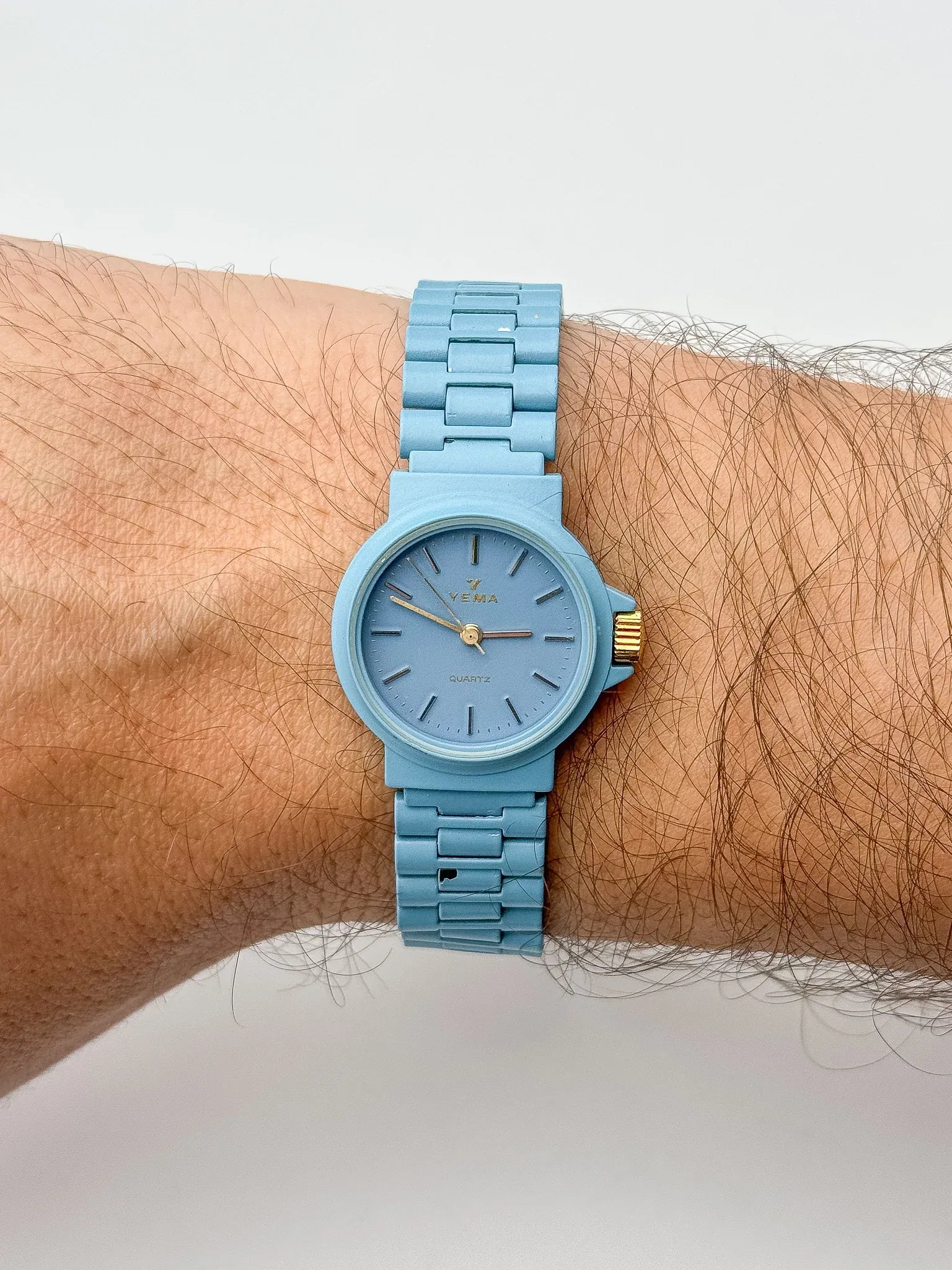 Yema - Bleu ciel couronne dorée - NOS - 1990s - Atelier Victor