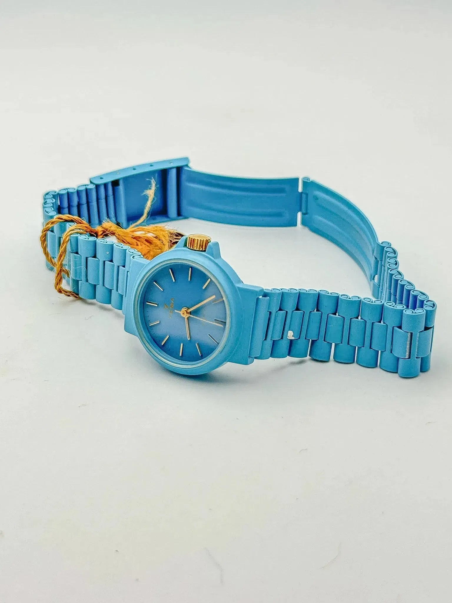 Yema - Bleu ciel couronne dorée - NOS - 1990s - Atelier Victor