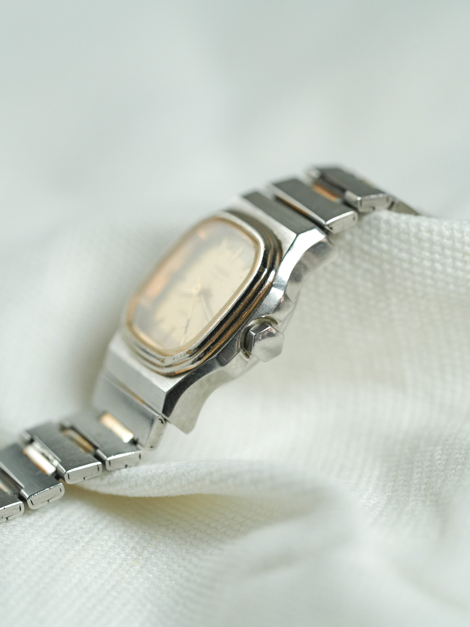 Yema - Mini Acier Cadran Or - 1980s - Atelier Victor - Vintage Shop