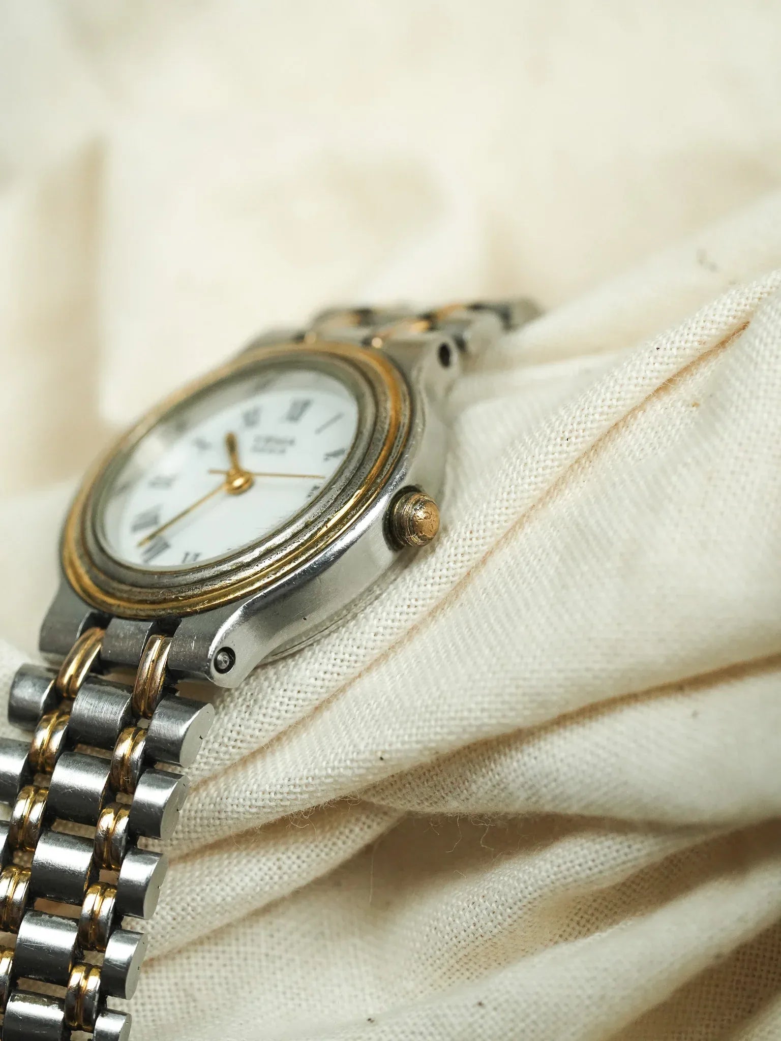 Yema - Montre Femme en Acier et Plaqué or - 1990s - Atelier Victor