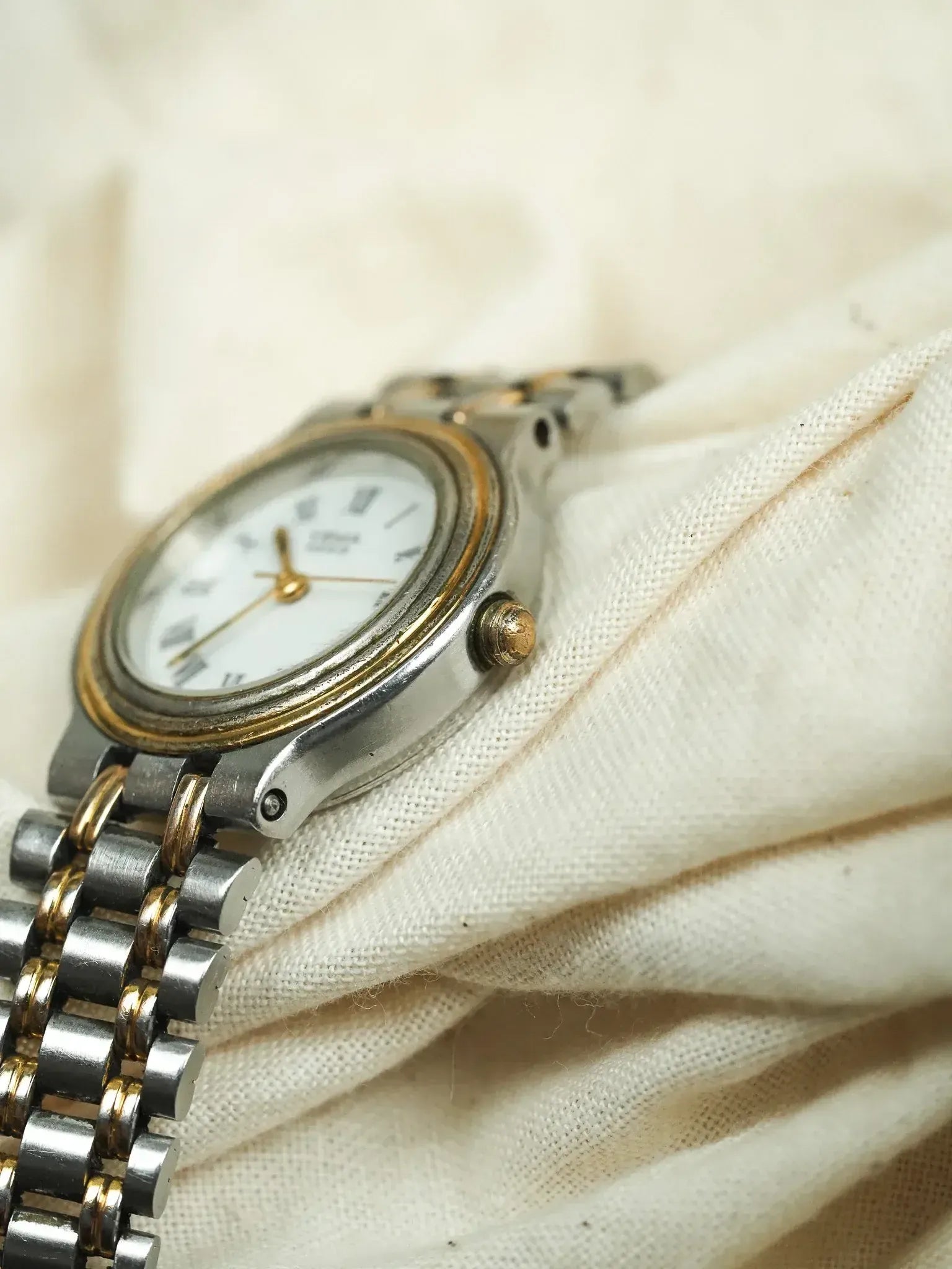 Yema - Montre Femme en Acier et Plaqué or - 1990s - Atelier Victor