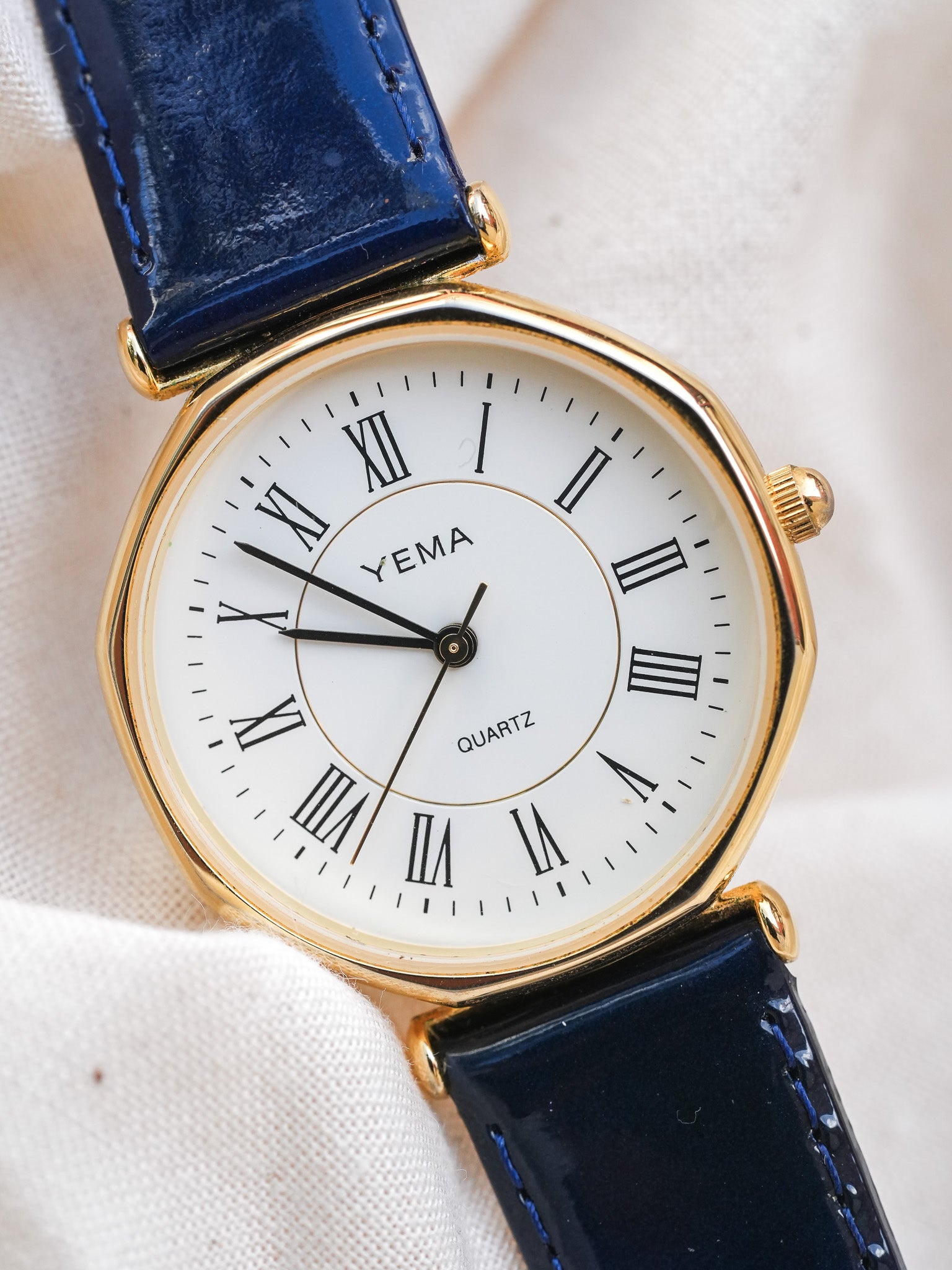 Yema - Octogonale Romain Blanc Plaqué or - 1990s - Atelier Victor - Vintage Shop
